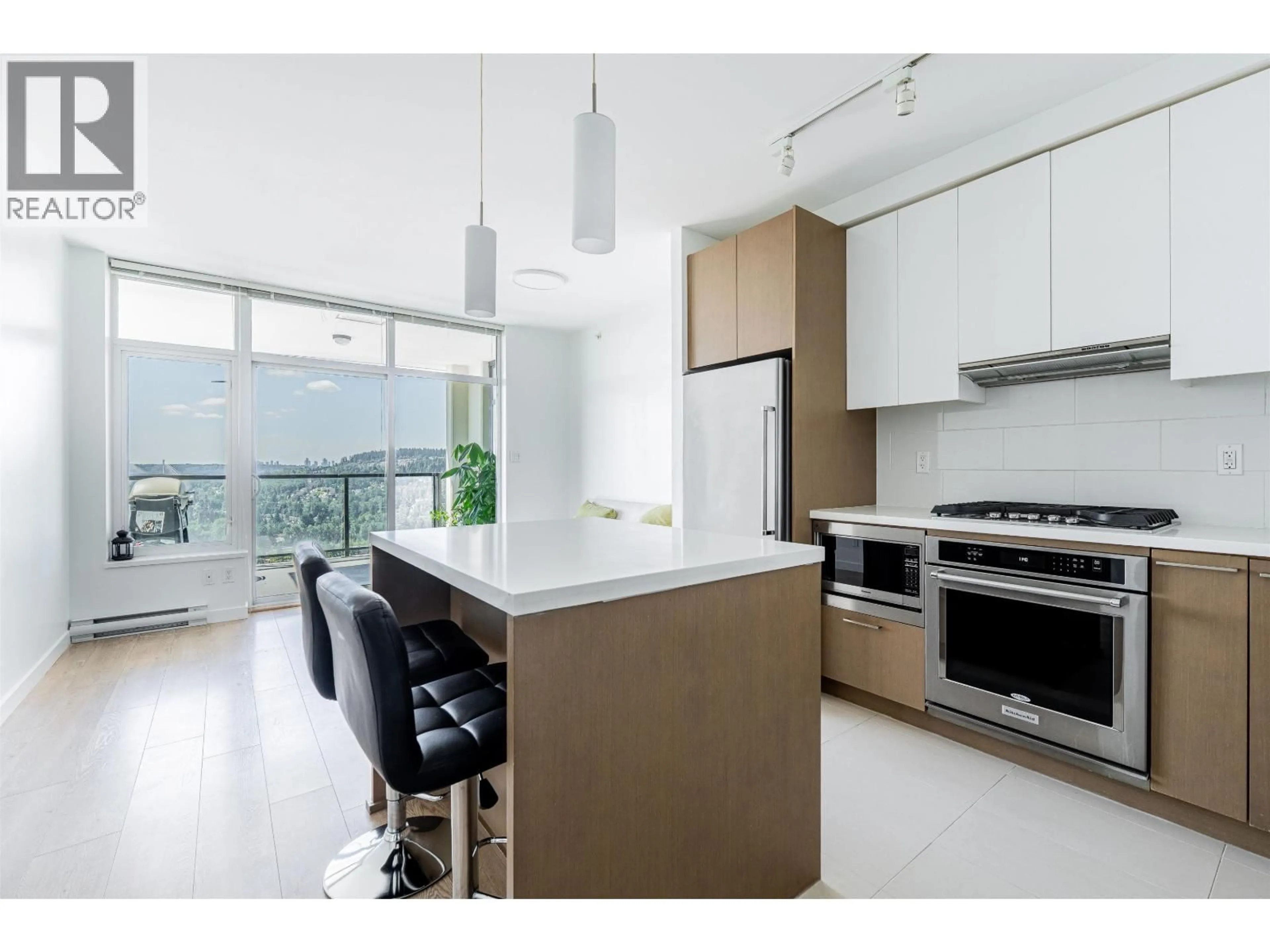 Open concept kitchen, unknown for 3804 - 3080 LINCOLN AVENUE, Coquitlam British Columbia V3B0L9