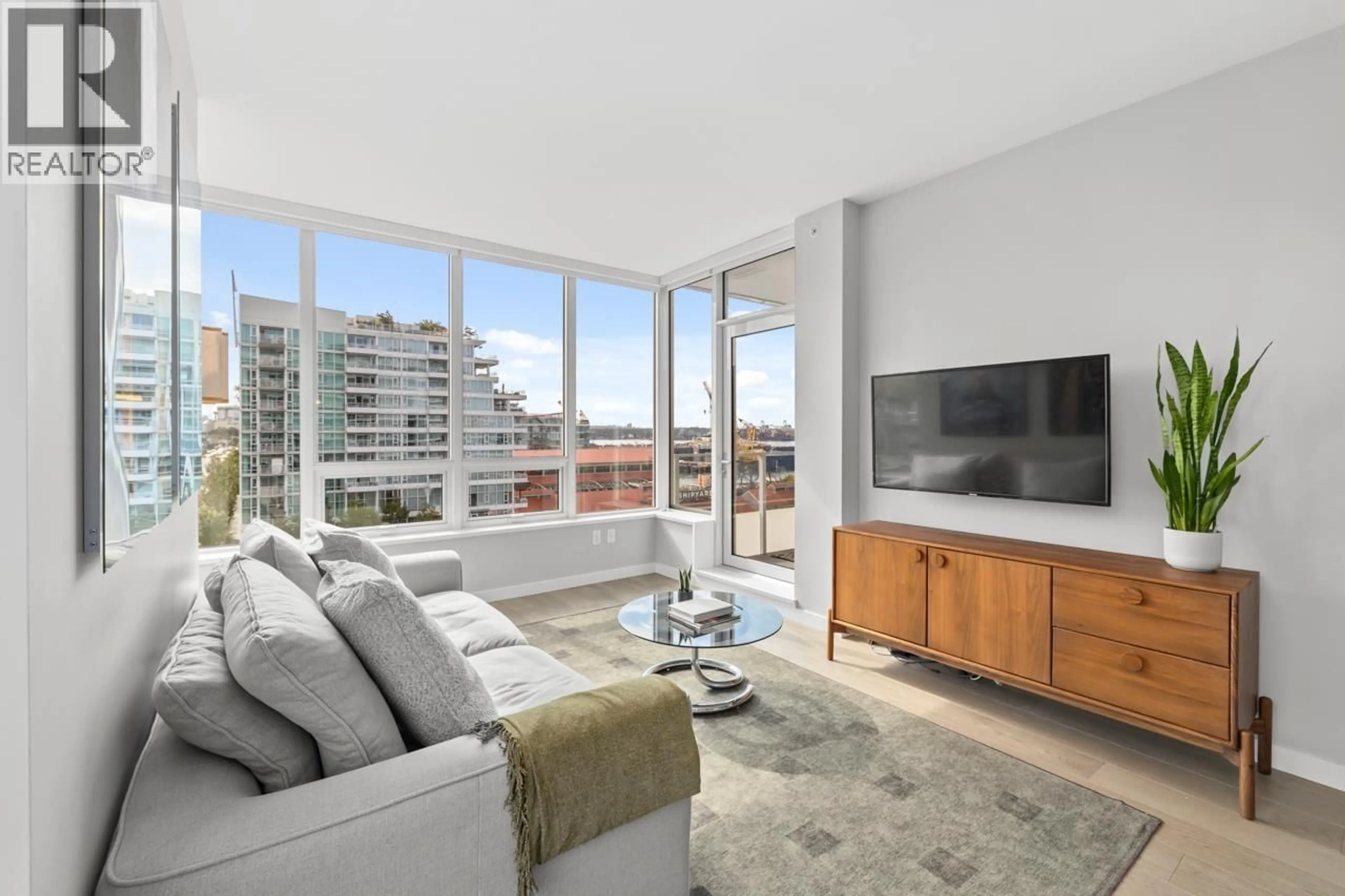 Living room with furniture, unknown for 707 - 118 CARRIE CATES COURT, North Vancouver British Columbia V7M0G6