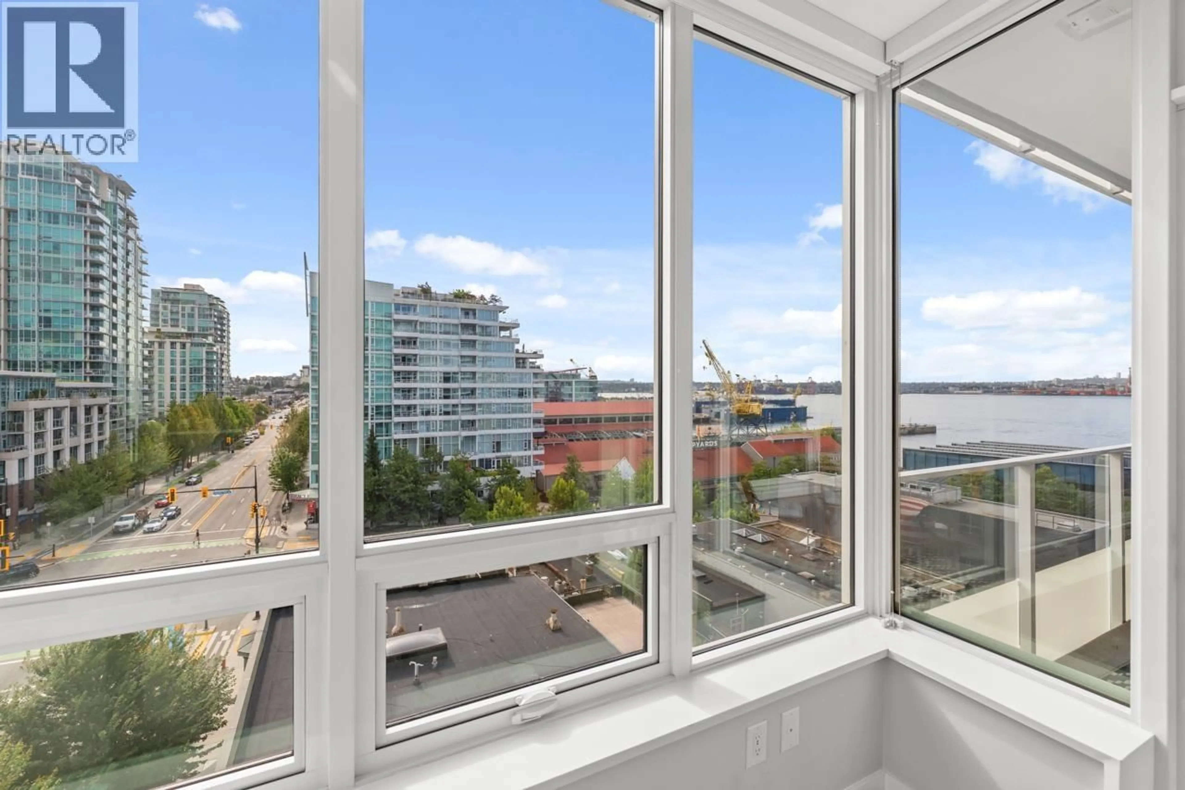 Balcony in the apartment, water/lake/river/ocean view for 707 - 118 CARRIE CATES COURT, North Vancouver British Columbia V7M0G6