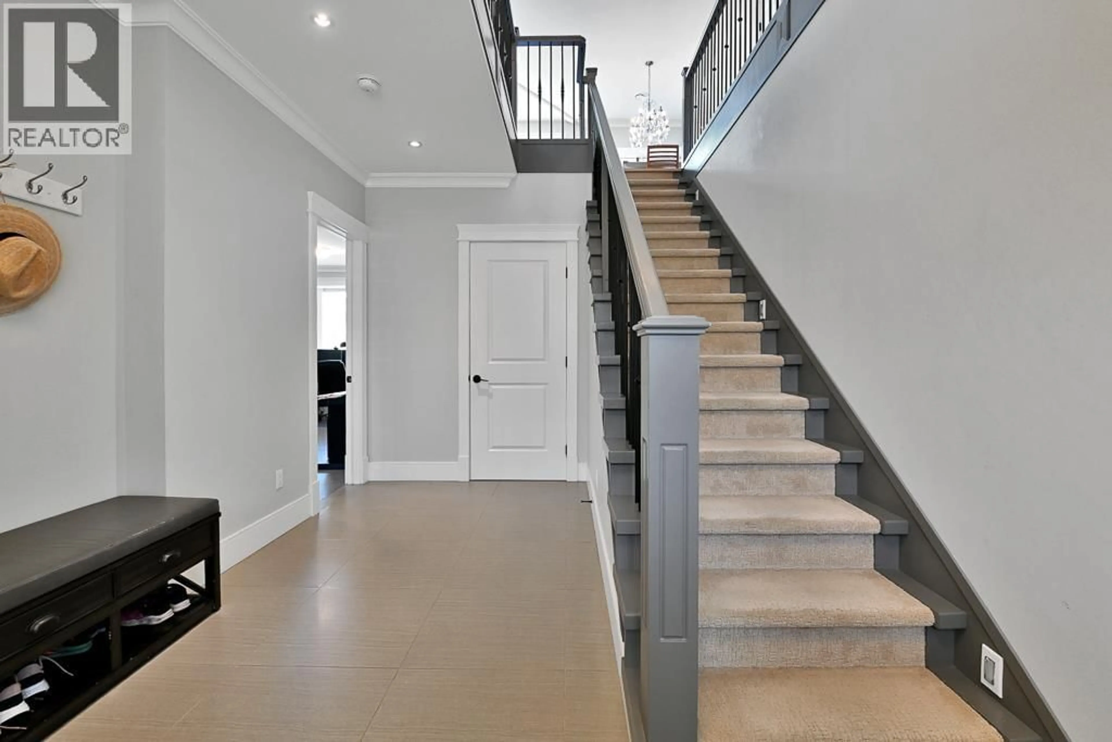 Stairs for 7776 14TH AVENUE, Burnaby British Columbia V3N2A9