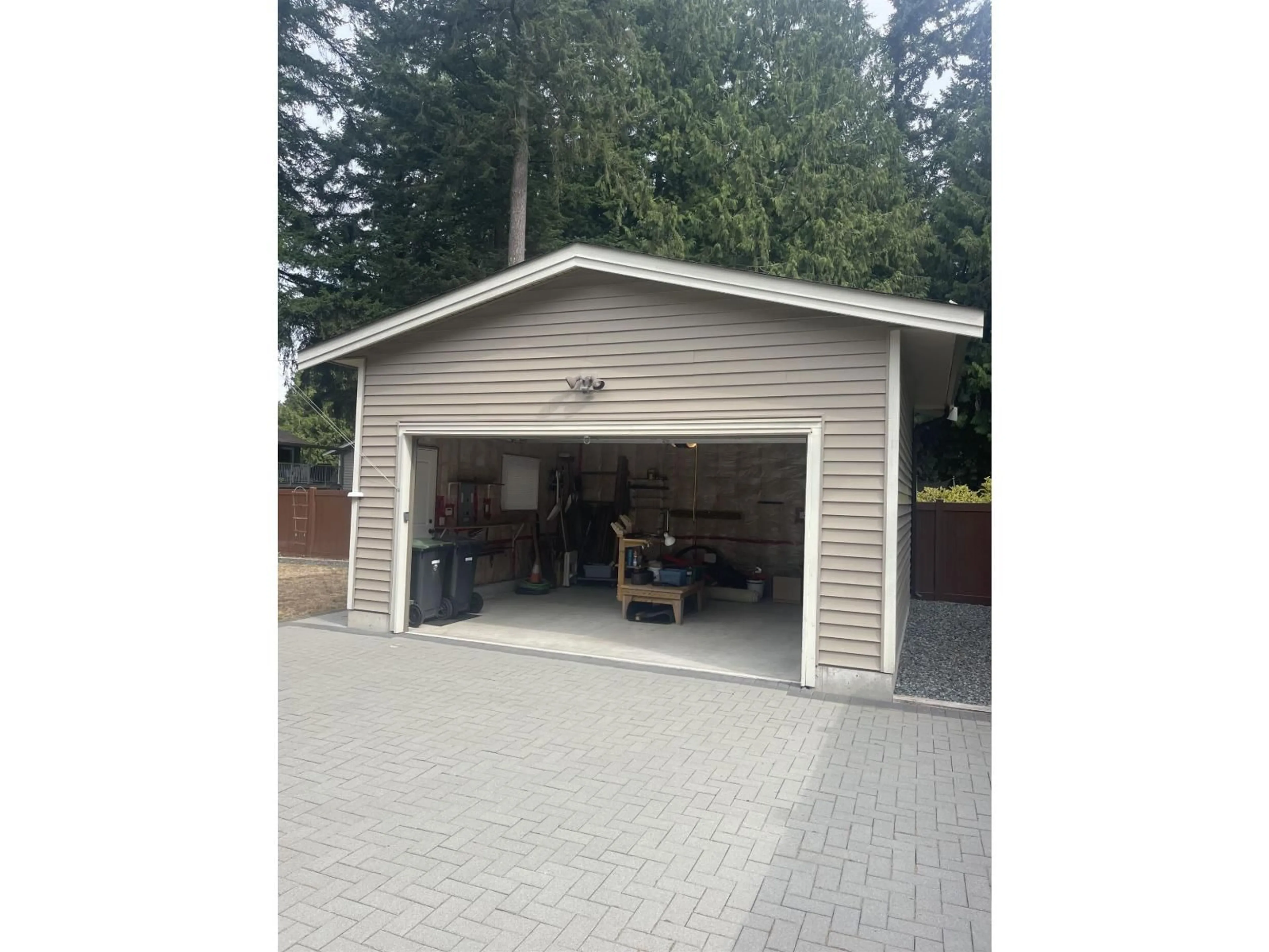 Indoor garage for 20073 38B, Langley British Columbia V3A6H6