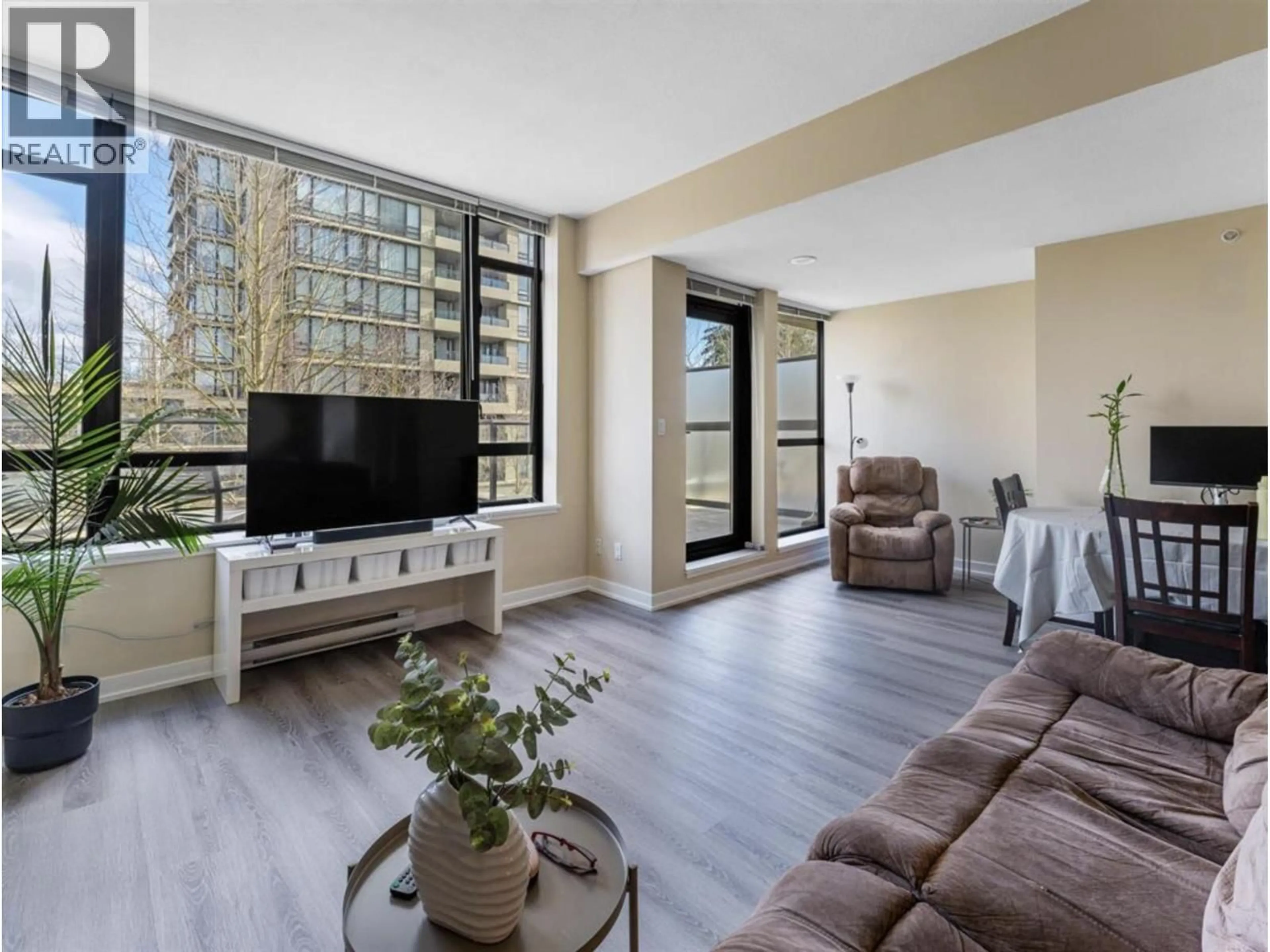 Living room with furniture, unknown for 16 - 9180 HEMLOCK DRIVE, Richmond British Columbia V6Y4J5