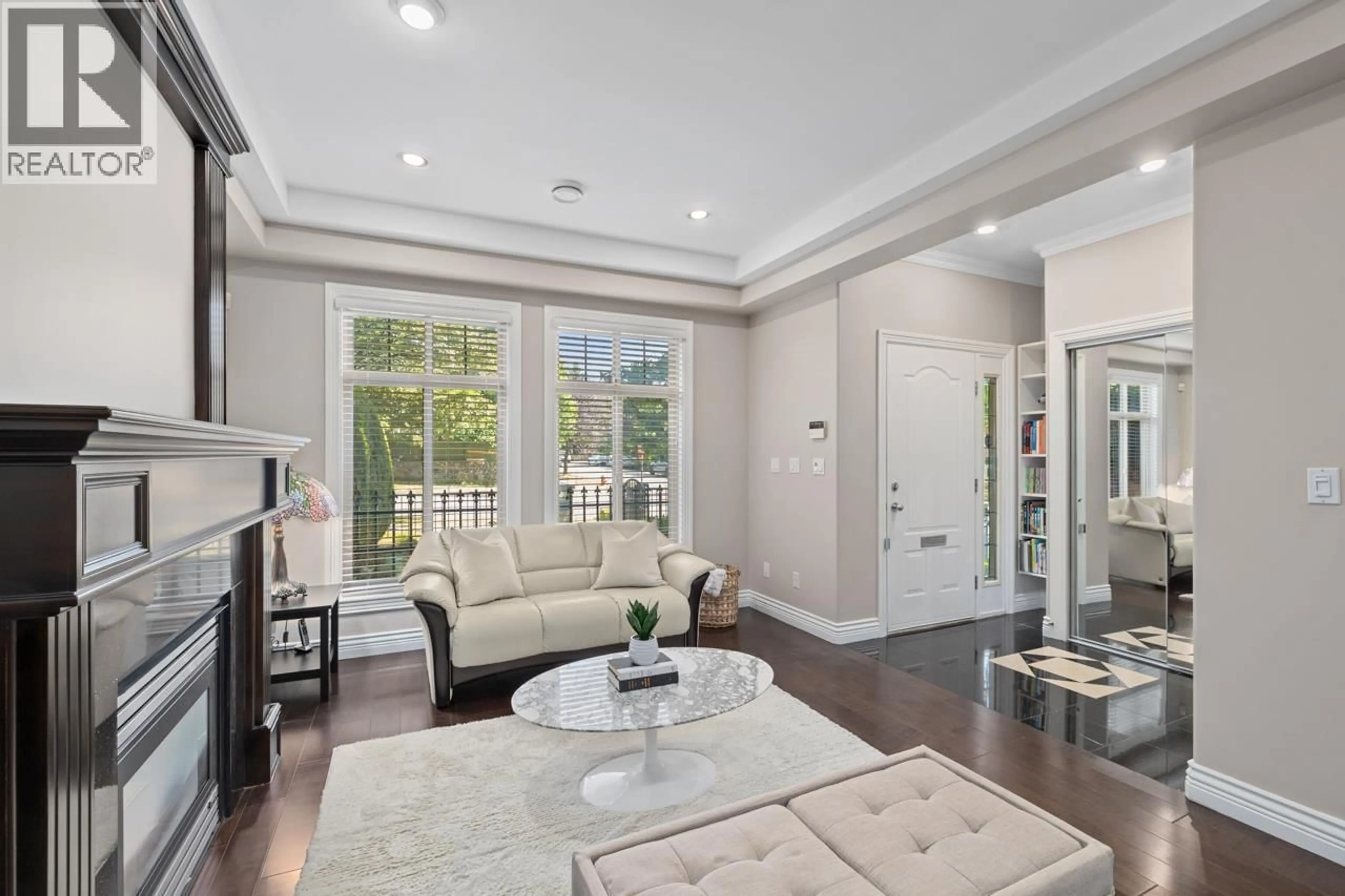 Living room with furniture, unknown for 8291 LAUREL STREET, Vancouver British Columbia V6P3V2