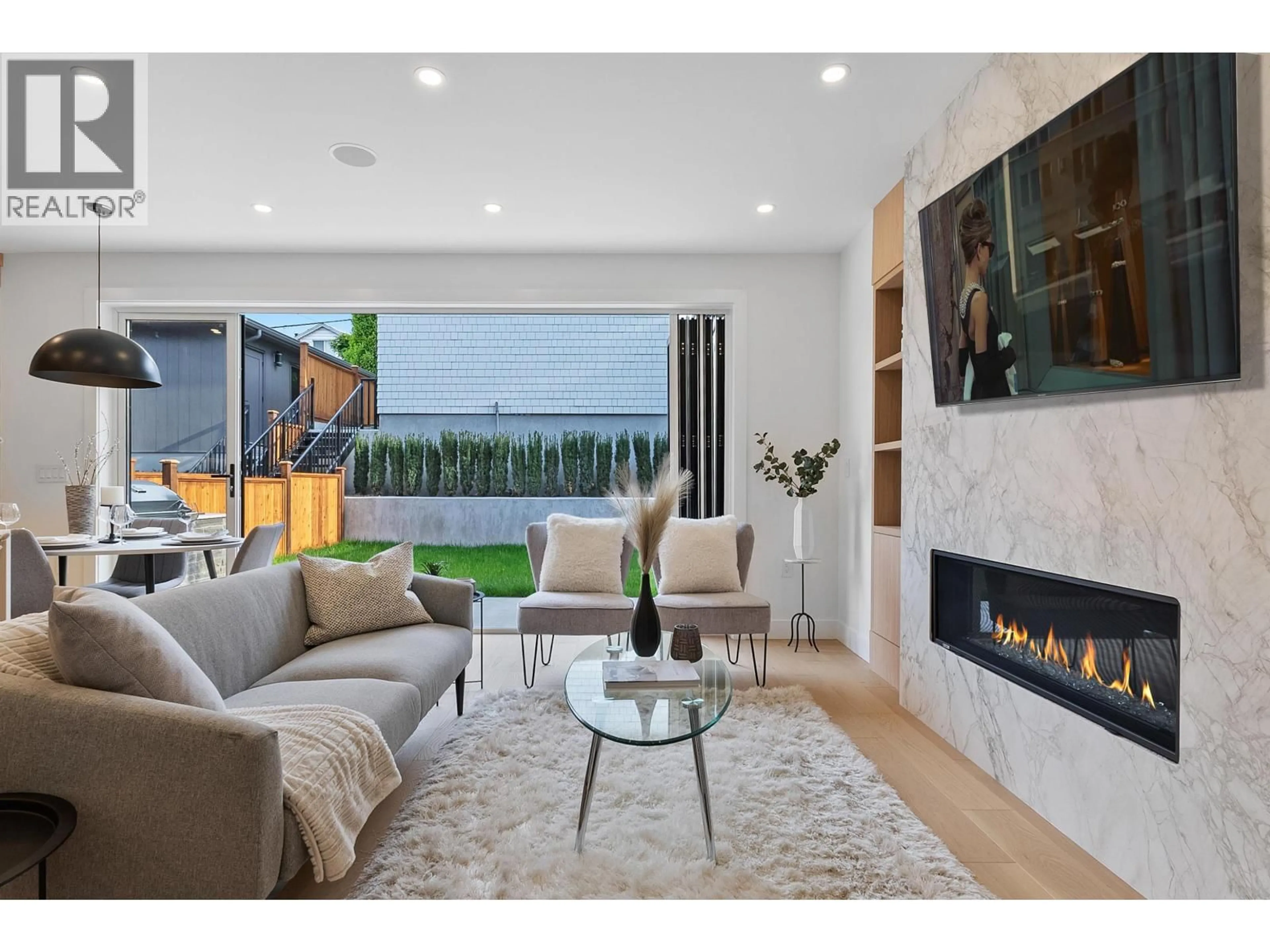 Living room with furniture, unknown for 2 - 3538 14TH AVENUE, Vancouver British Columbia V6R2W4