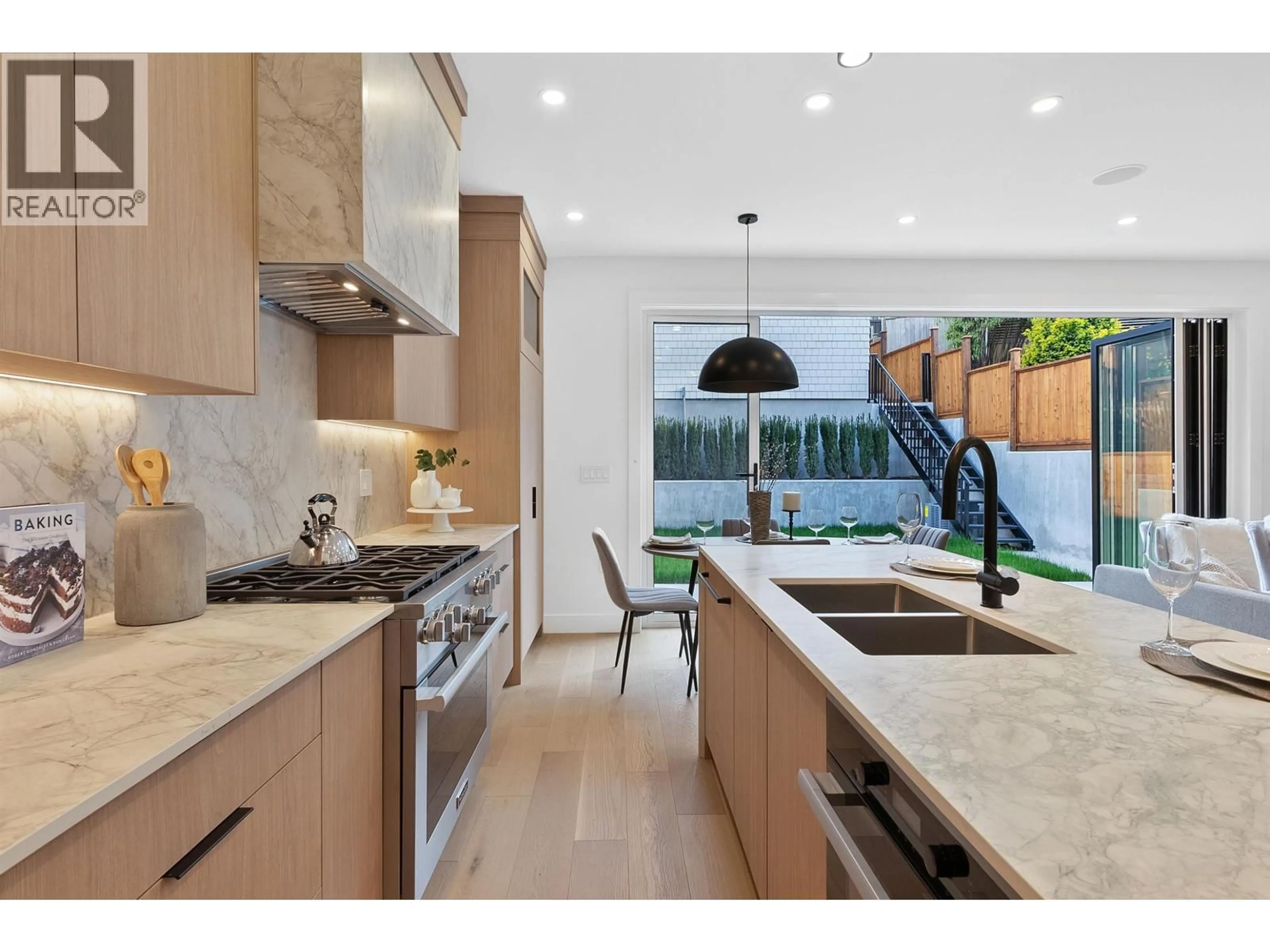 Open concept kitchen, unknown for 2 - 3538 14TH AVENUE, Vancouver British Columbia V6R2W4