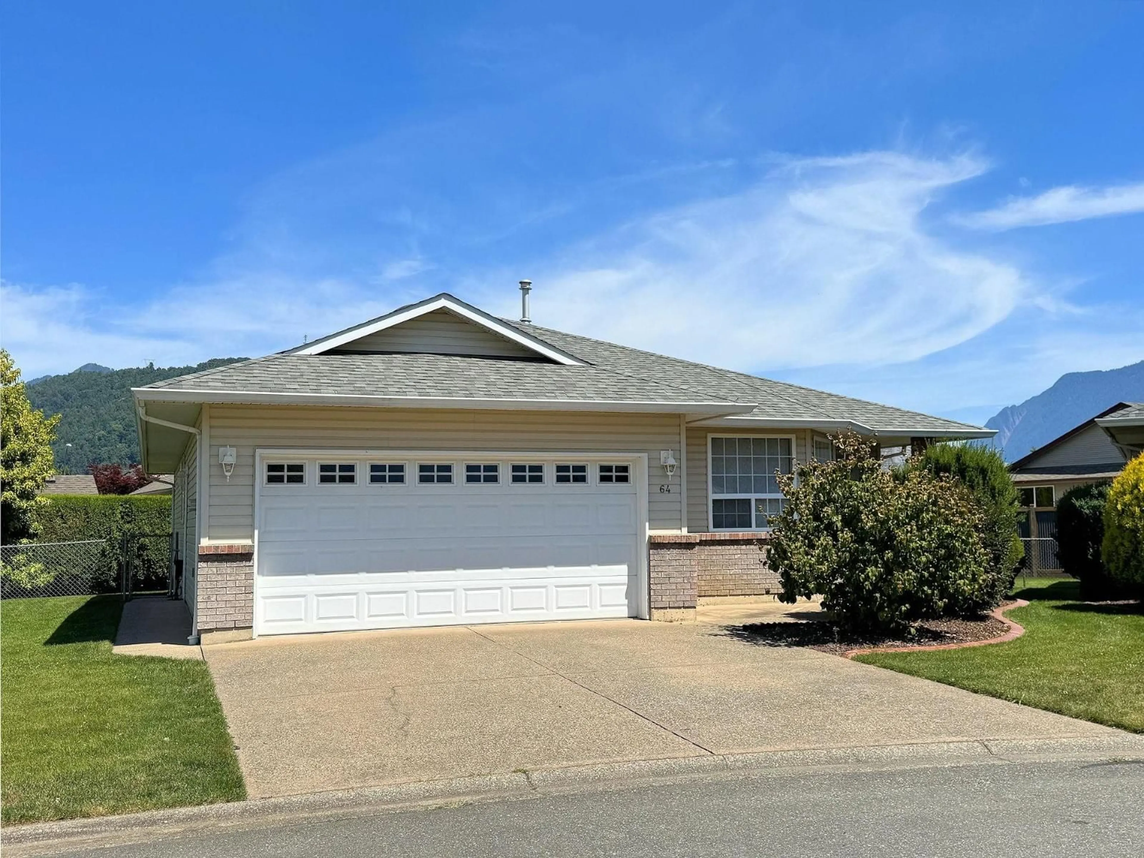 Home with vinyl exterior material, street for 64 - 7292 ELM ROAD, Agassiz British Columbia V0M1A2