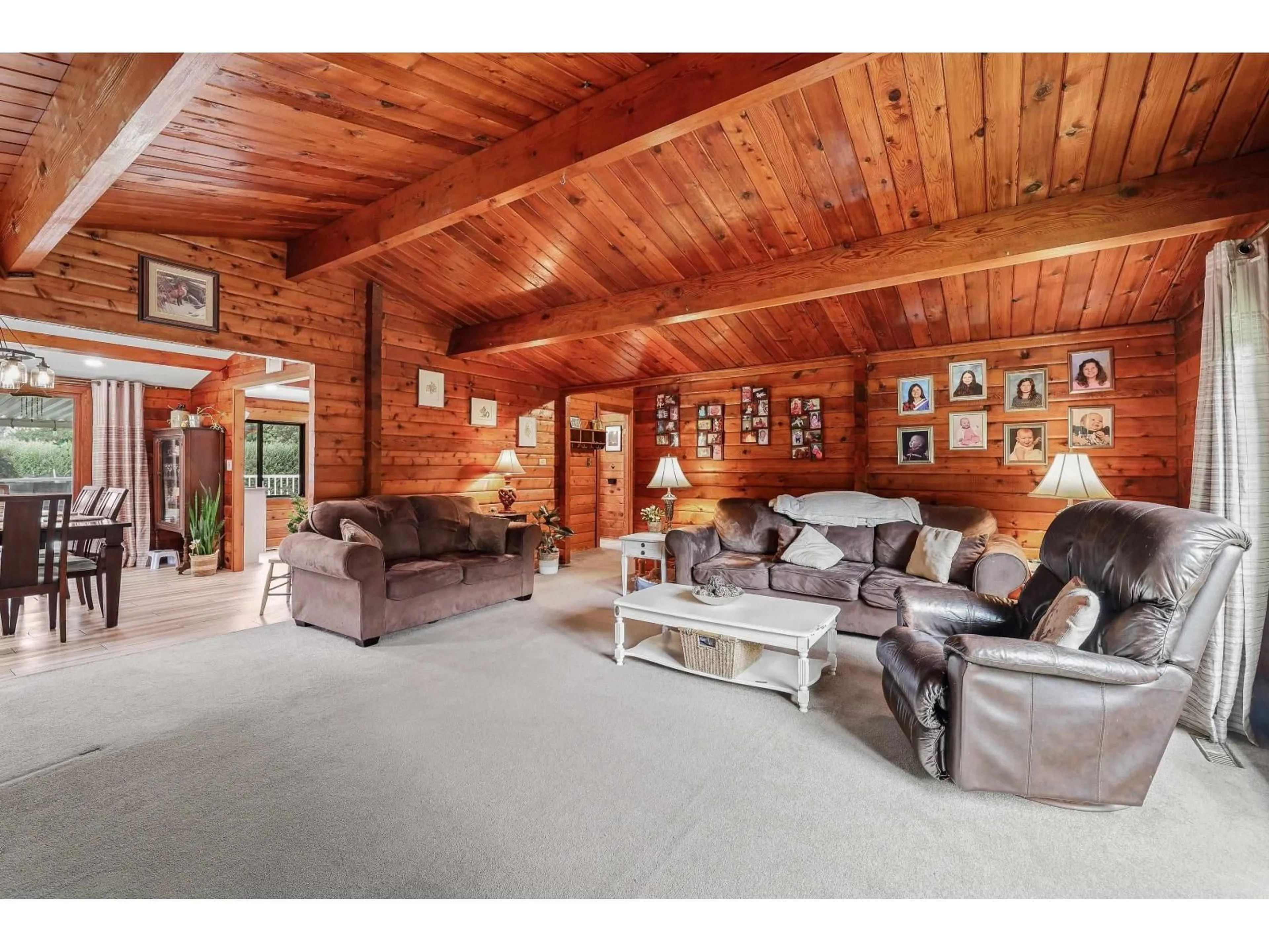 Living room with furniture, unknown for 4848 241, Langley British Columbia V2Z2M5