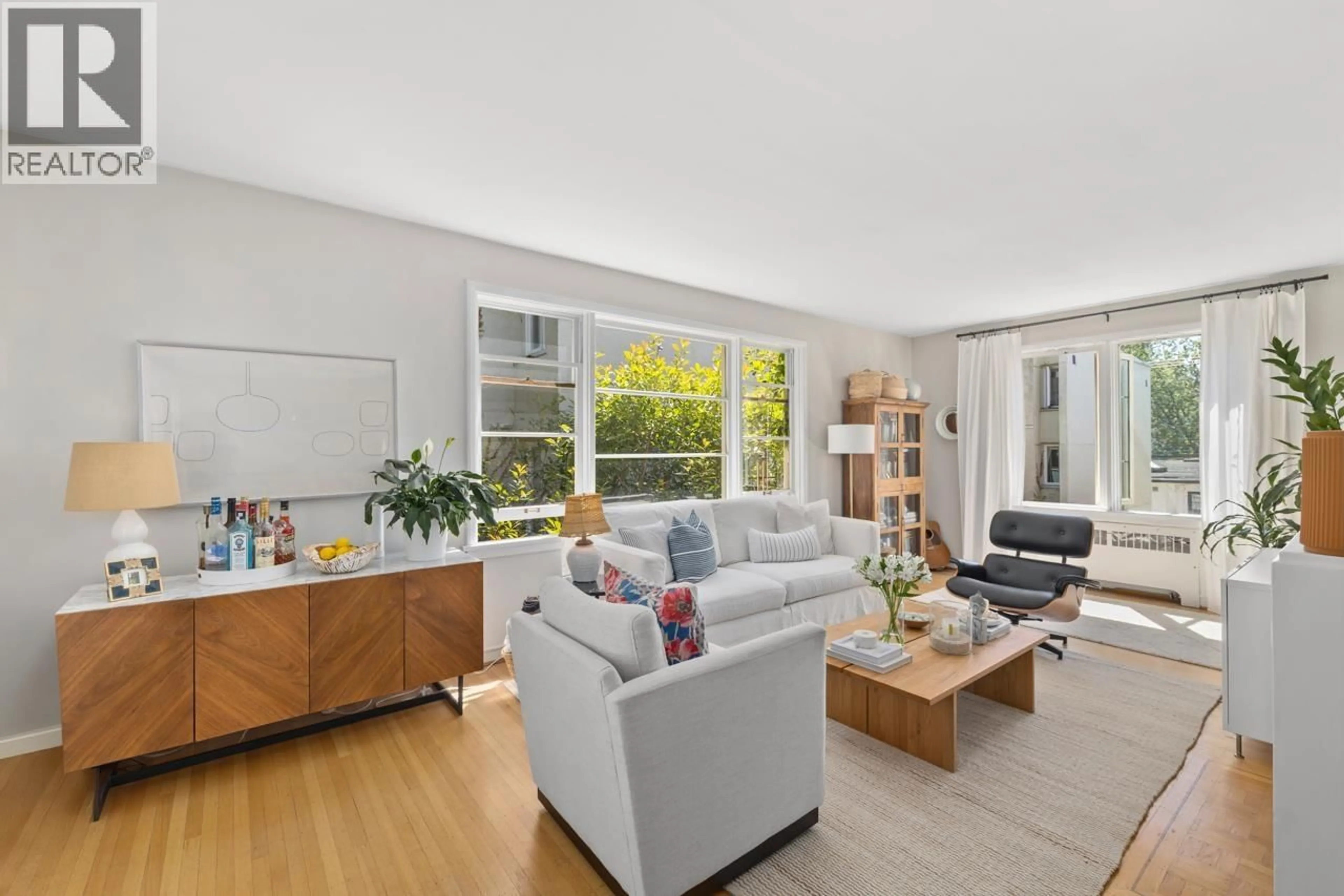 Living room with furniture, unknown for 302 - 1246 CARDERO STREET, Vancouver British Columbia V6G2J1