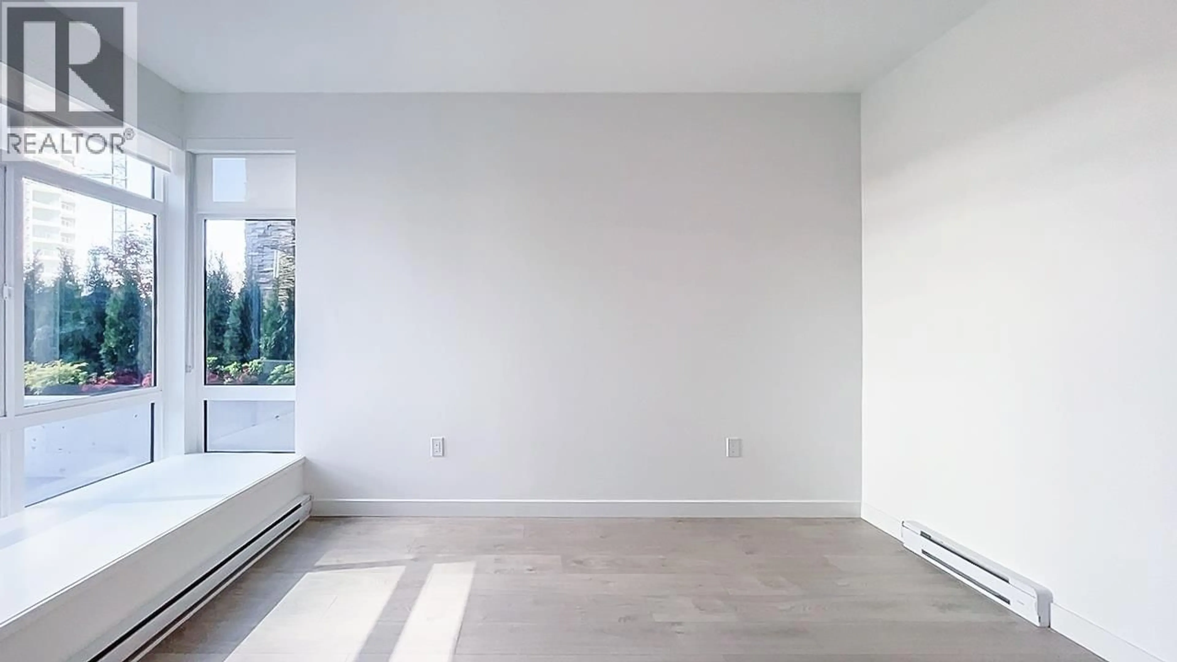 A pic of a room for 206 - 7123 11TH AVENUE, Burnaby British Columbia V3N0J6