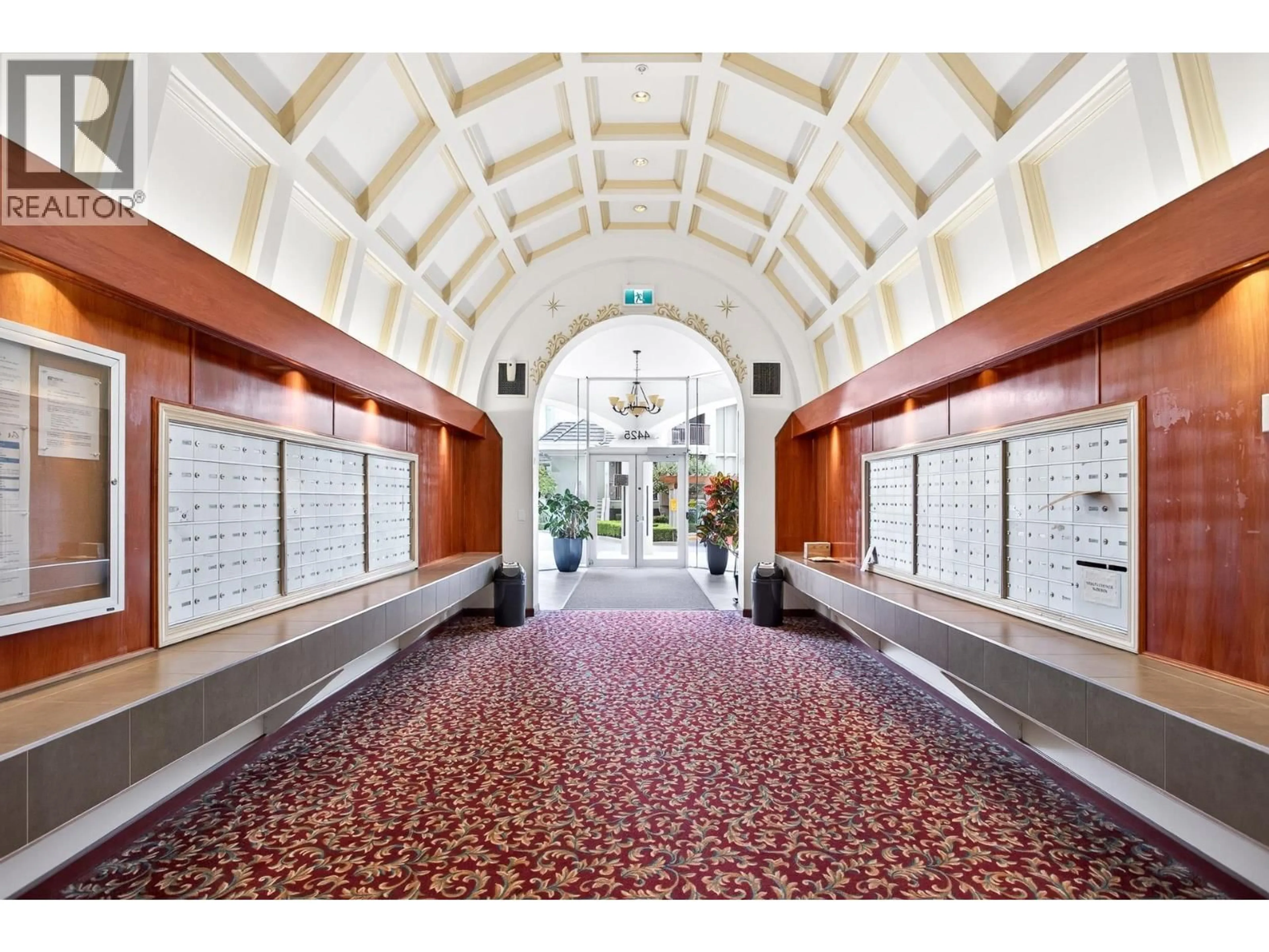 Indoor foyer for 301 - 4425 HALIFAX STREET, Burnaby British Columbia V5C6P2