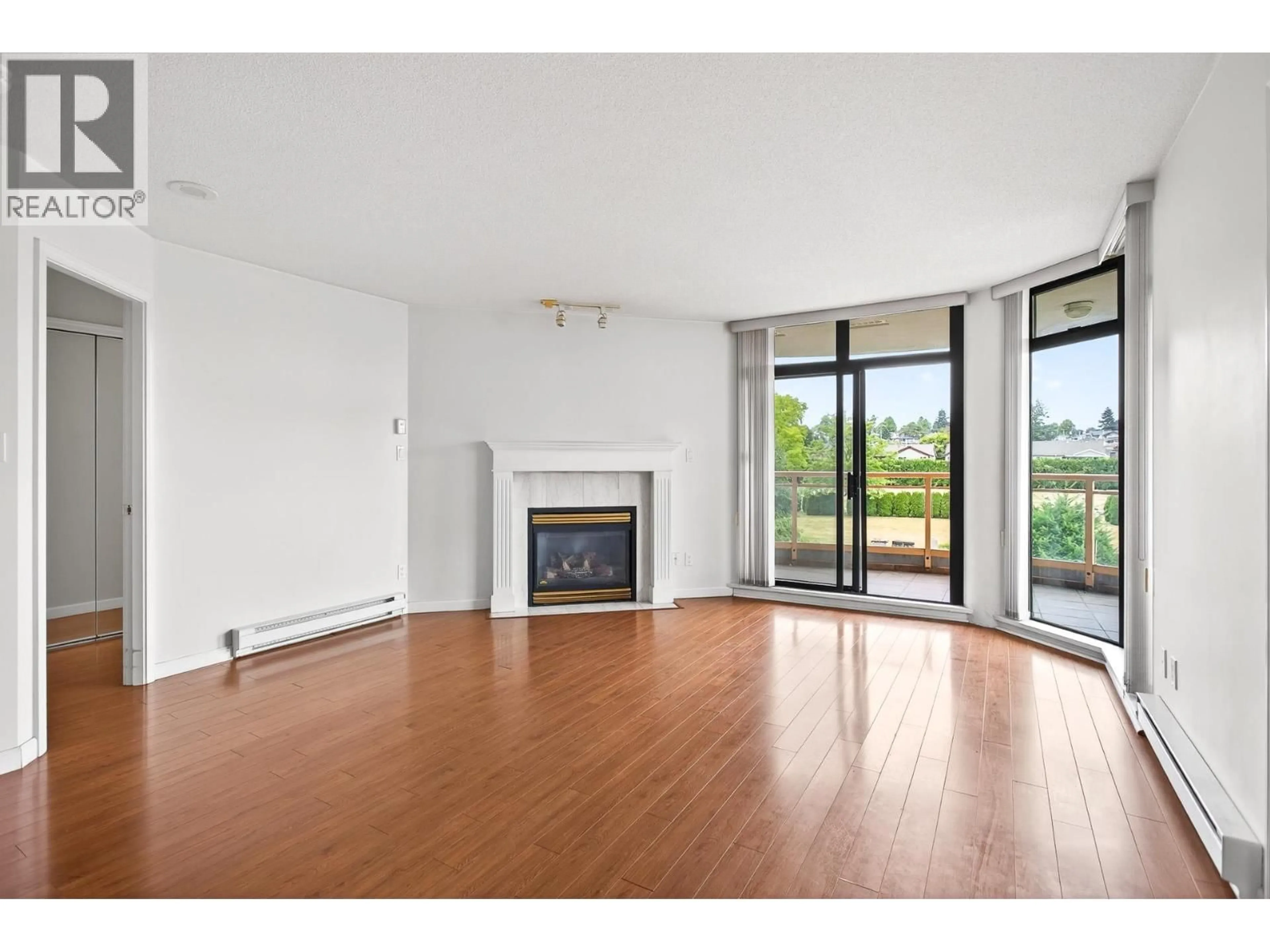 A pic of a room for 301 - 4425 HALIFAX STREET, Burnaby British Columbia V5C6P2