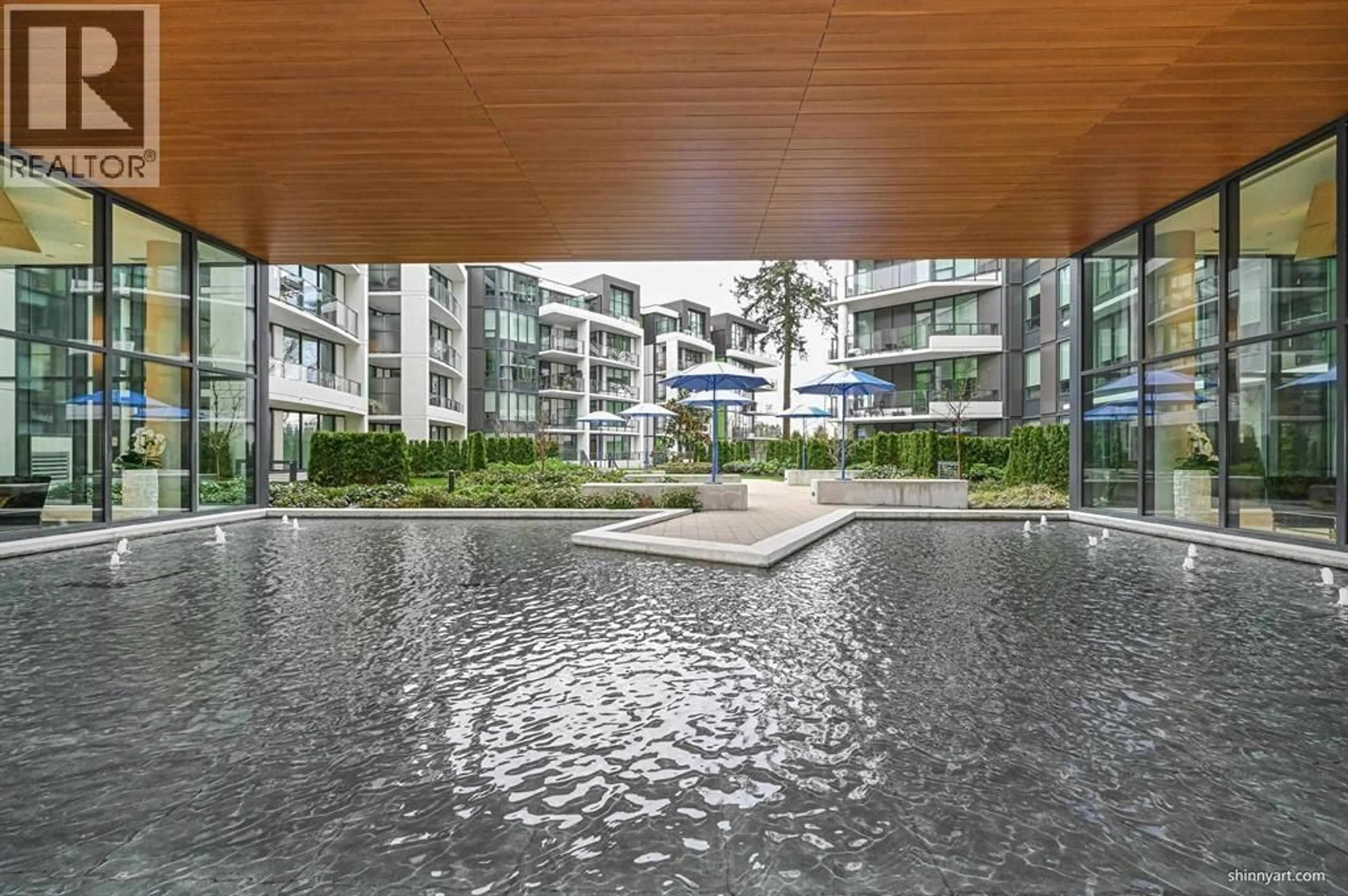 Indoor foyer for 524 - 3563 ROSS DRIVE, Vancouver British Columbia V6S0L3