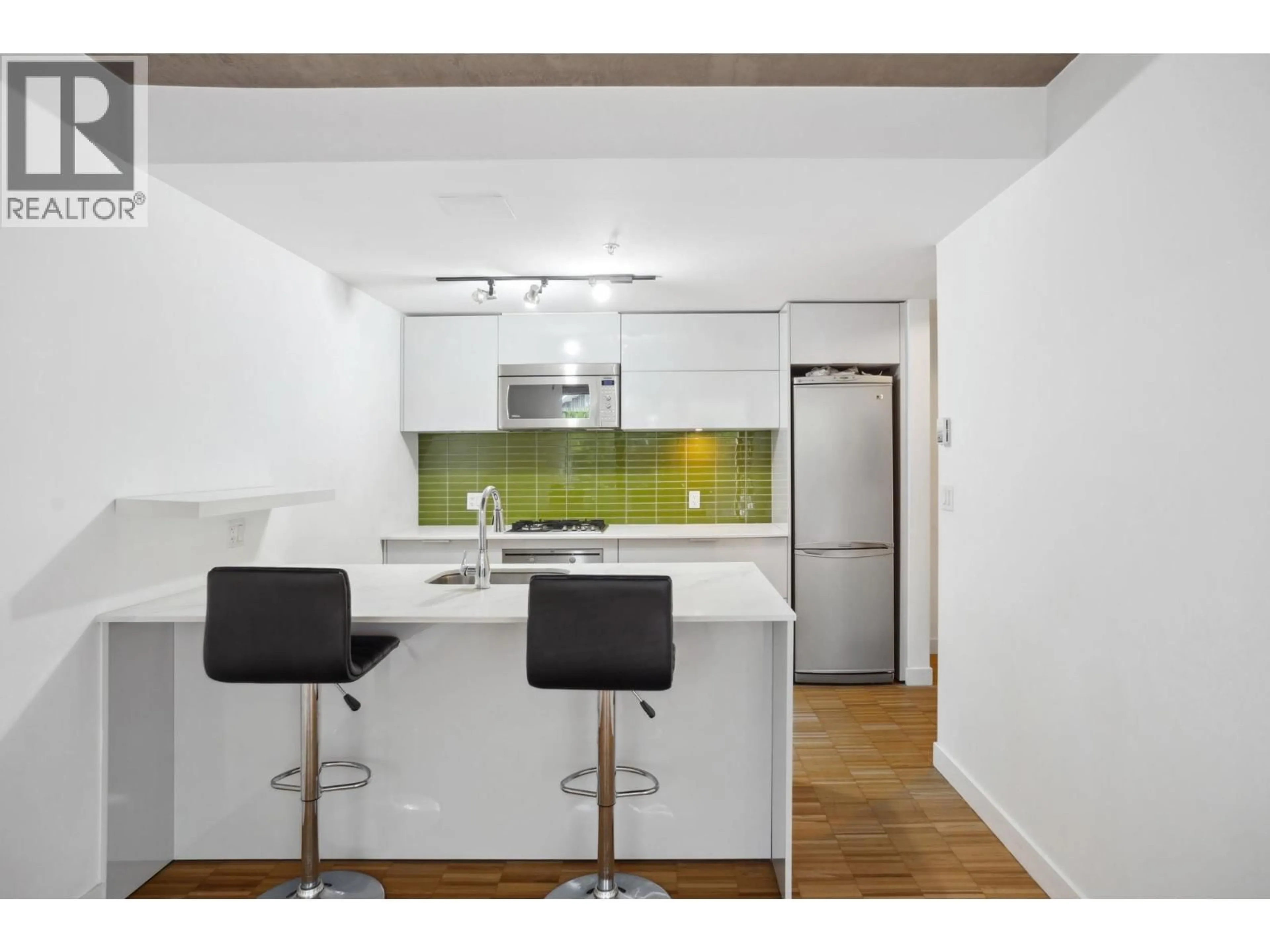 Standard kitchen, wood/laminate floor for 705 - 128 CORDOVA STREET, Vancouver British Columbia V6B0E6
