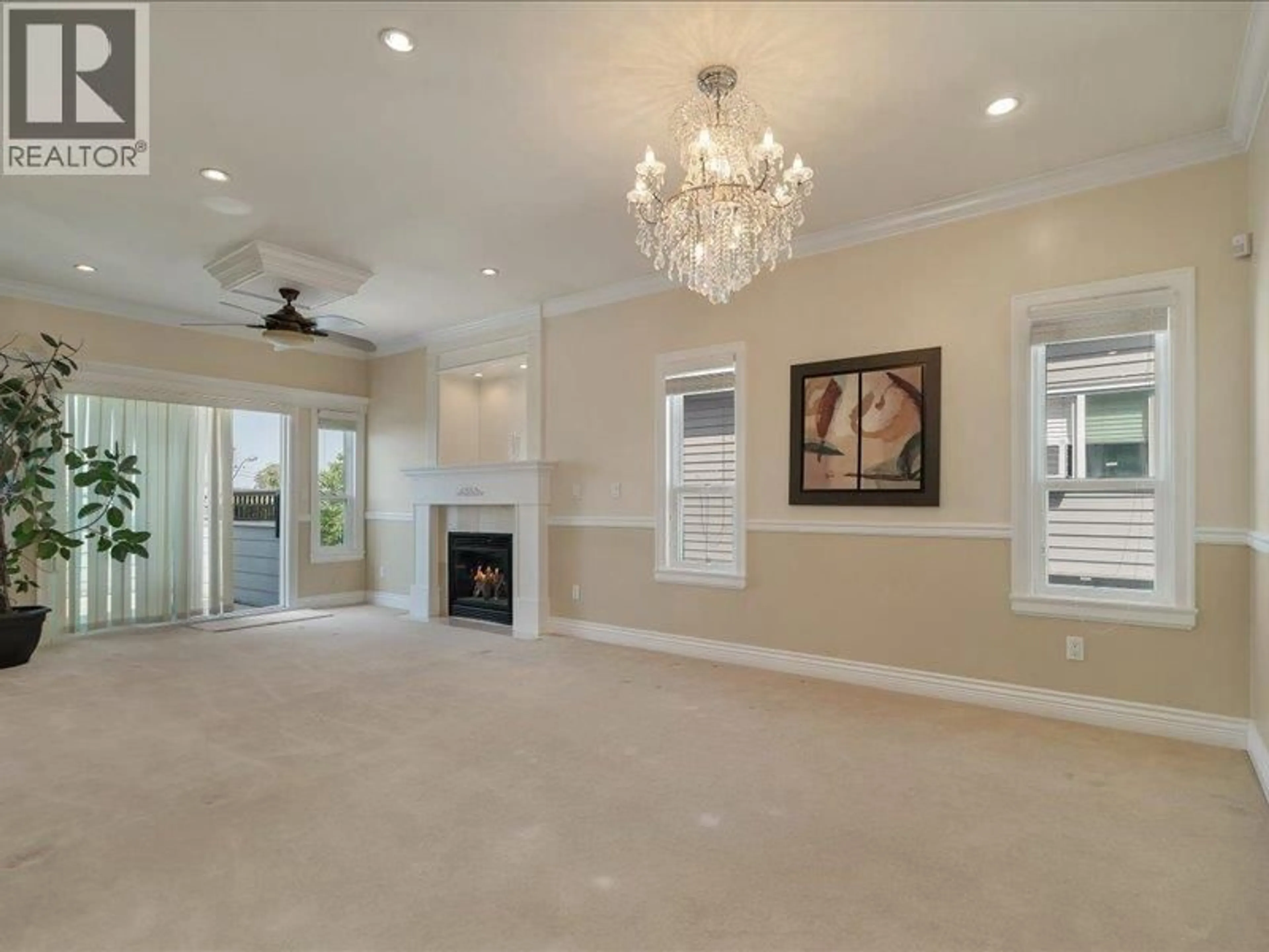 A pic of a room for 347 FENTON STREET, New Westminster British Columbia V3M5J1