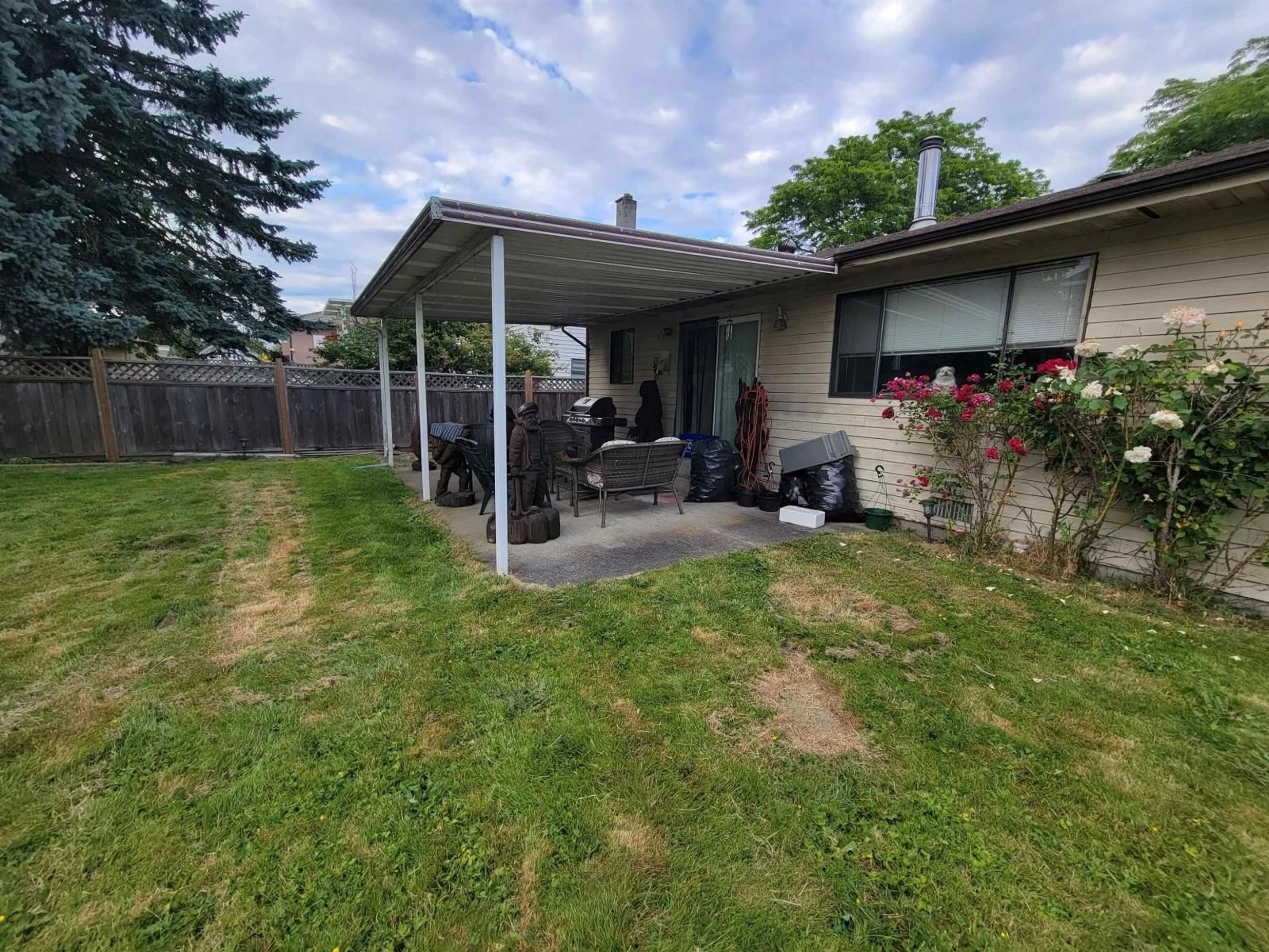 Unknown for 9483 124A, Surrey British Columbia V3V7G3