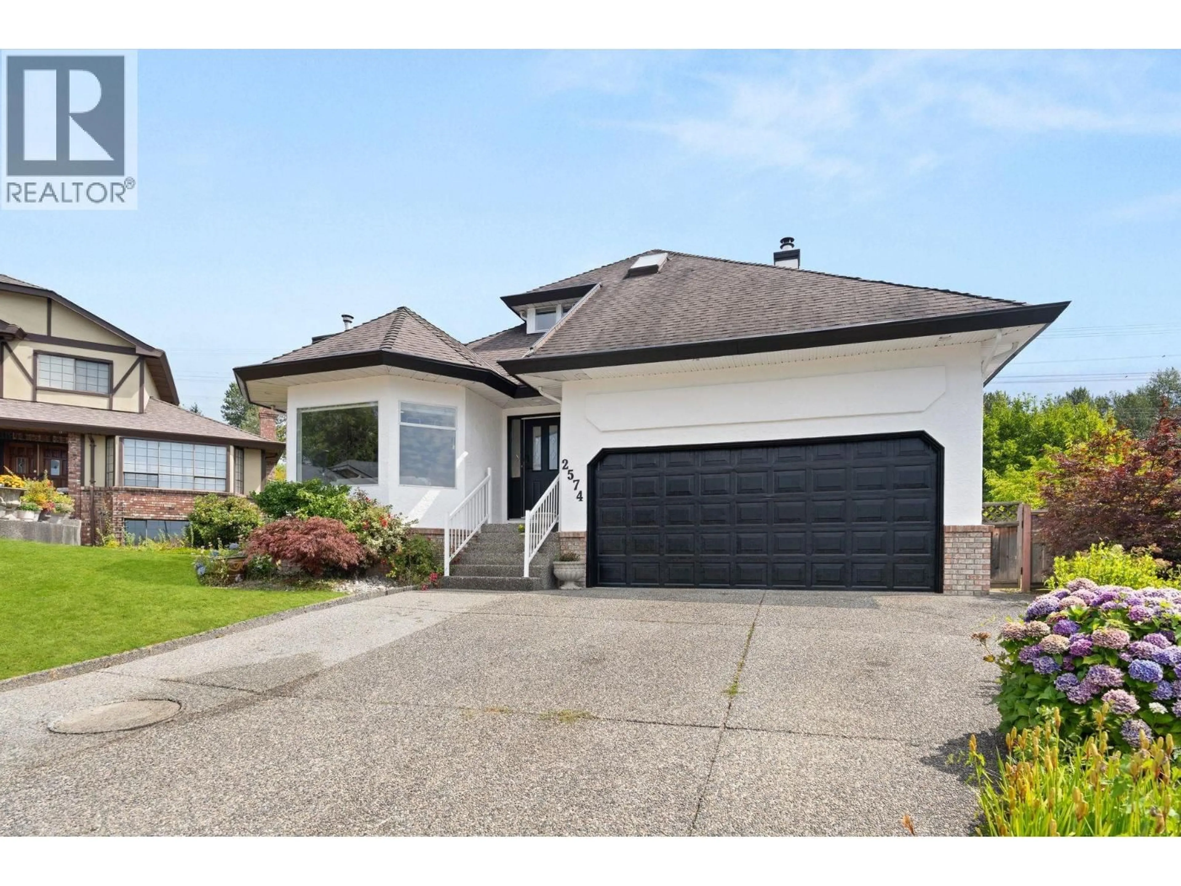 Home with vinyl exterior material, street for 2574 FUCHSIA PLACE, Coquitlam British Columbia V3E2M8