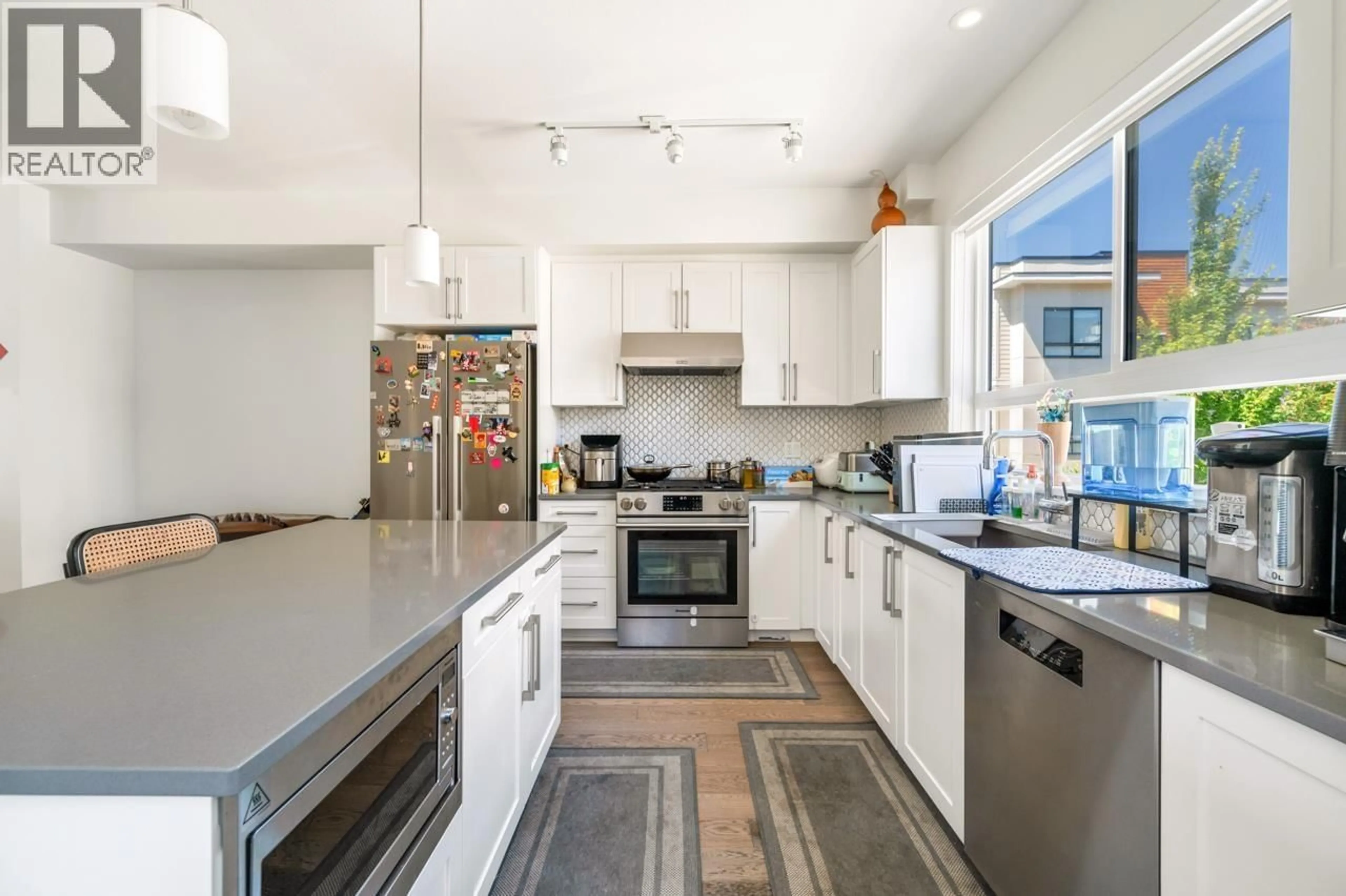 Contemporary kitchen, ceramic/tile floor for 54 - 10233 RIVER DRIVE, Richmond British Columbia V6X0T7