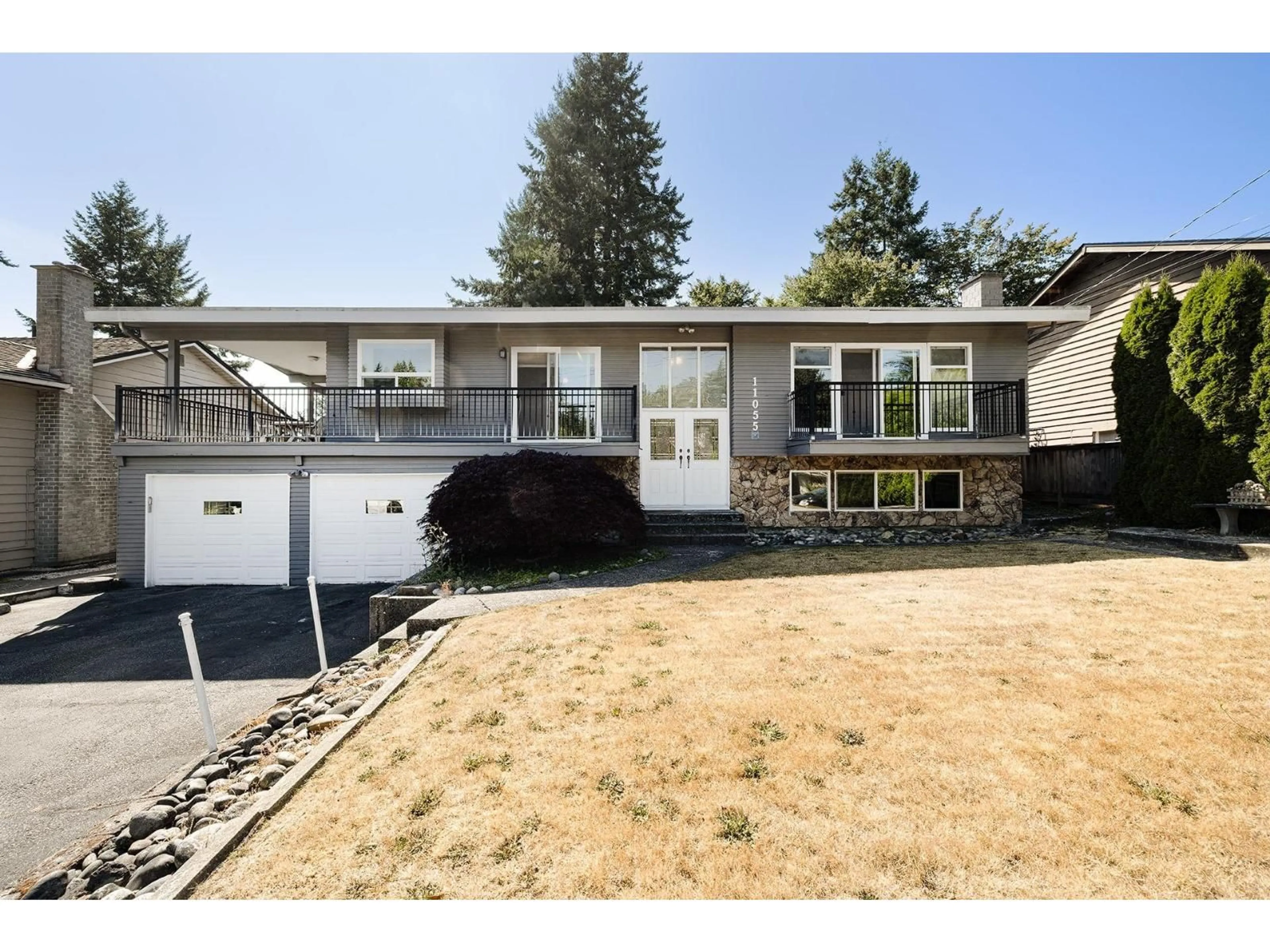 Home with vinyl exterior material, street for 11055 LINCOLN, Delta British Columbia V4E1N7