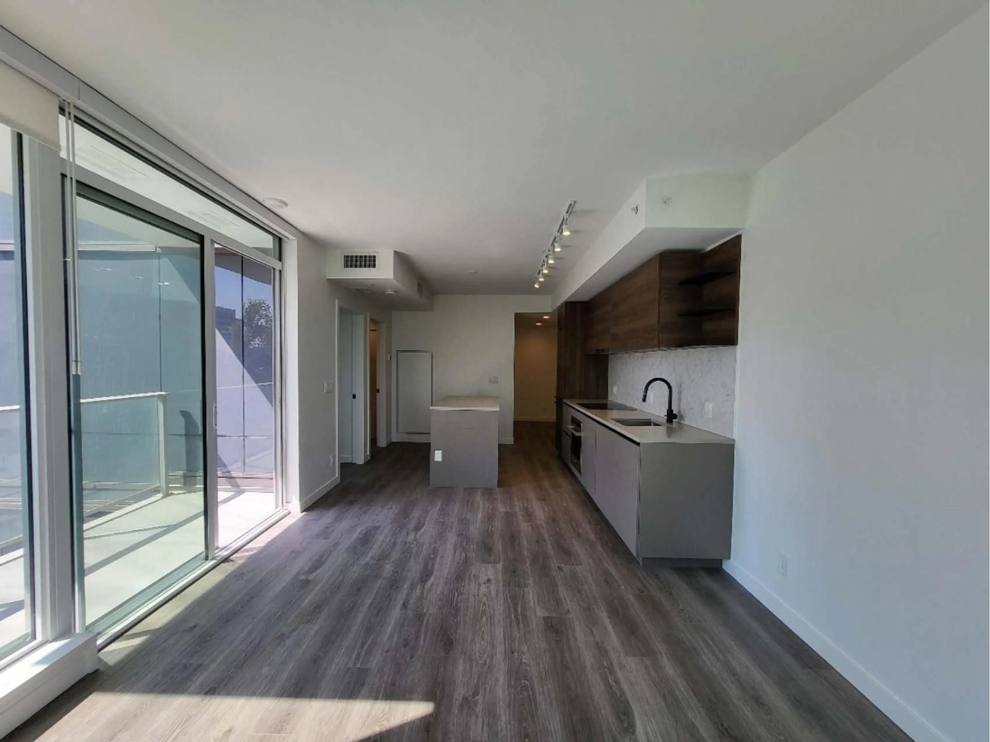A pic of a room for 608 - 10448 UNIVERSITY, Surrey British Columbia V3T0S7