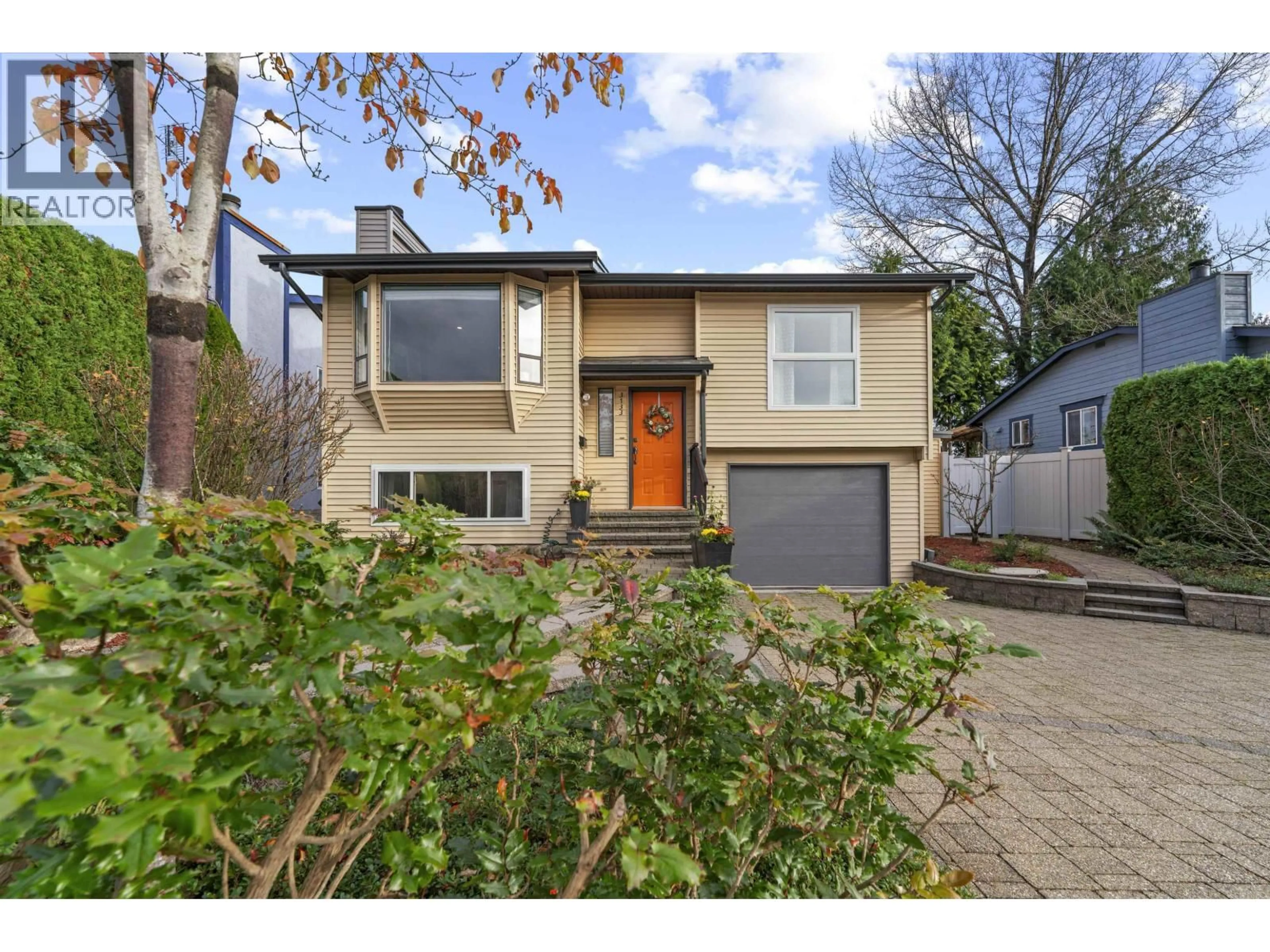Home with vinyl exterior material, street for 3133 REDONDA DRIVE, Coquitlam British Columbia V3E2A3