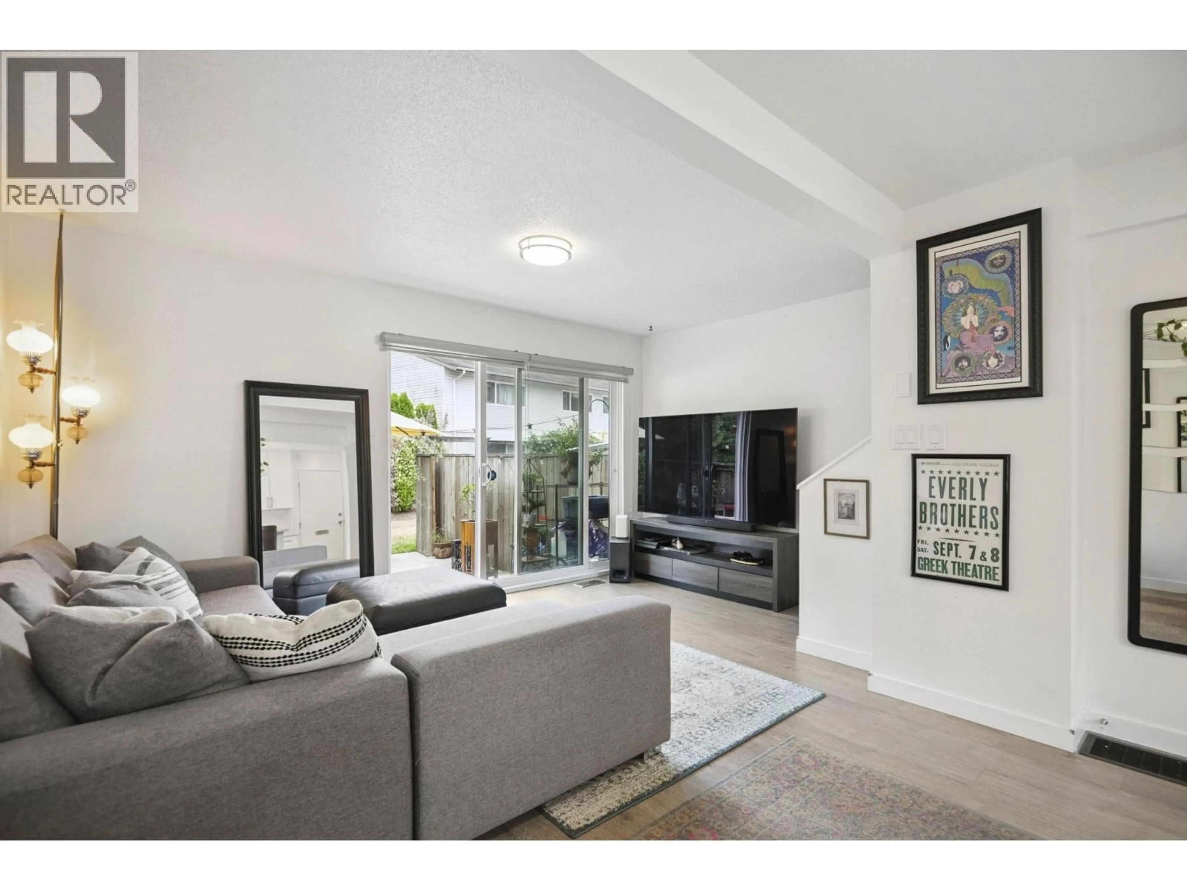 Living room with furniture, unknown for 6650 ARLINGTON STREET, Vancouver British Columbia V5S3N9