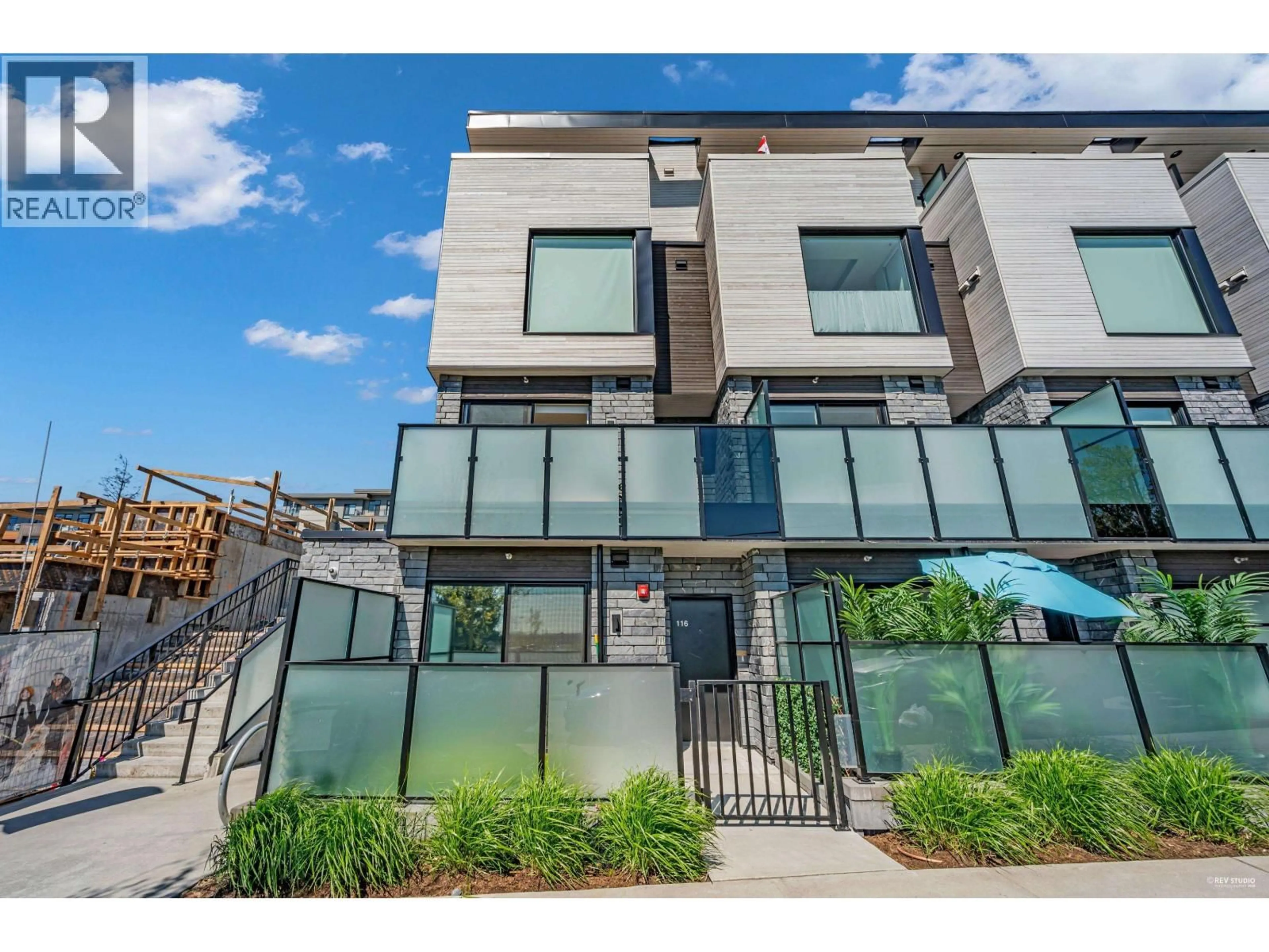 Unknown for 116 - 650 2ND STREET, North Vancouver British Columbia V7L0H5