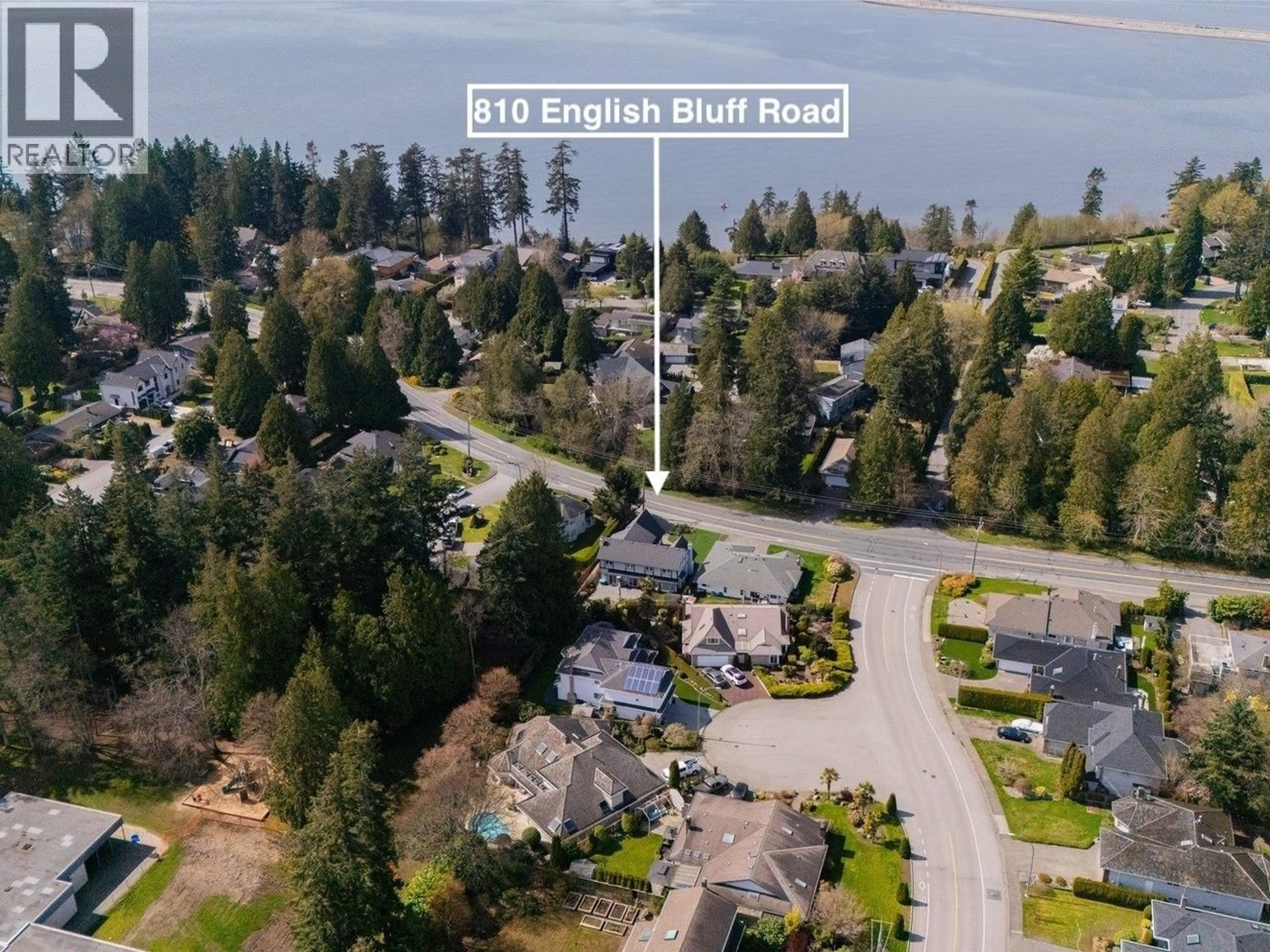 A pic from outside/outdoor area/front of a property/back of a property/a pic from drone, water/lake/river/ocean view for 810 ENGLISH BLUFF ROAD, Delta British Columbia V4M2N5