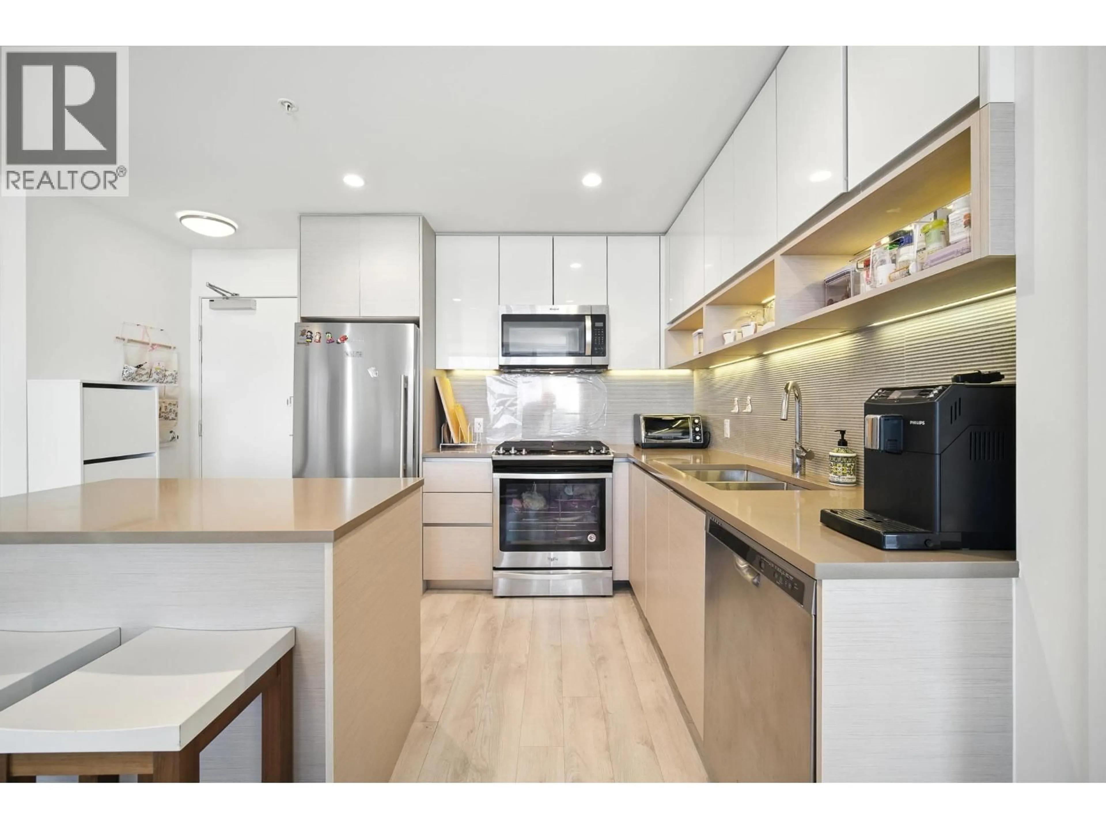 Unknown for 1106 - 8850 UNIVERSITY CRESCENT, Burnaby British Columbia V5A0C8