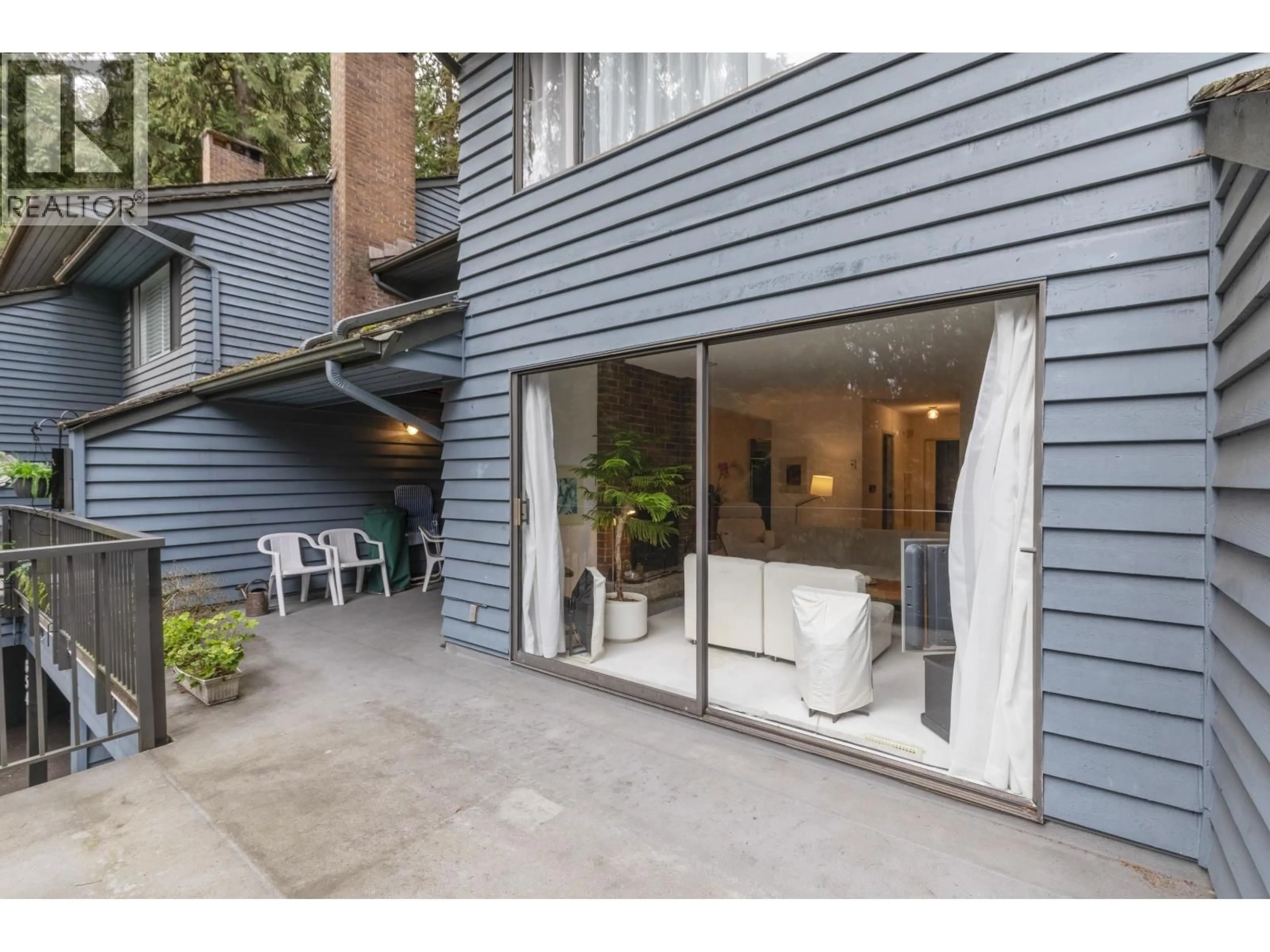 Patio, street for 856 FREDERICK ROAD, North Vancouver British Columbia V7K2Y3