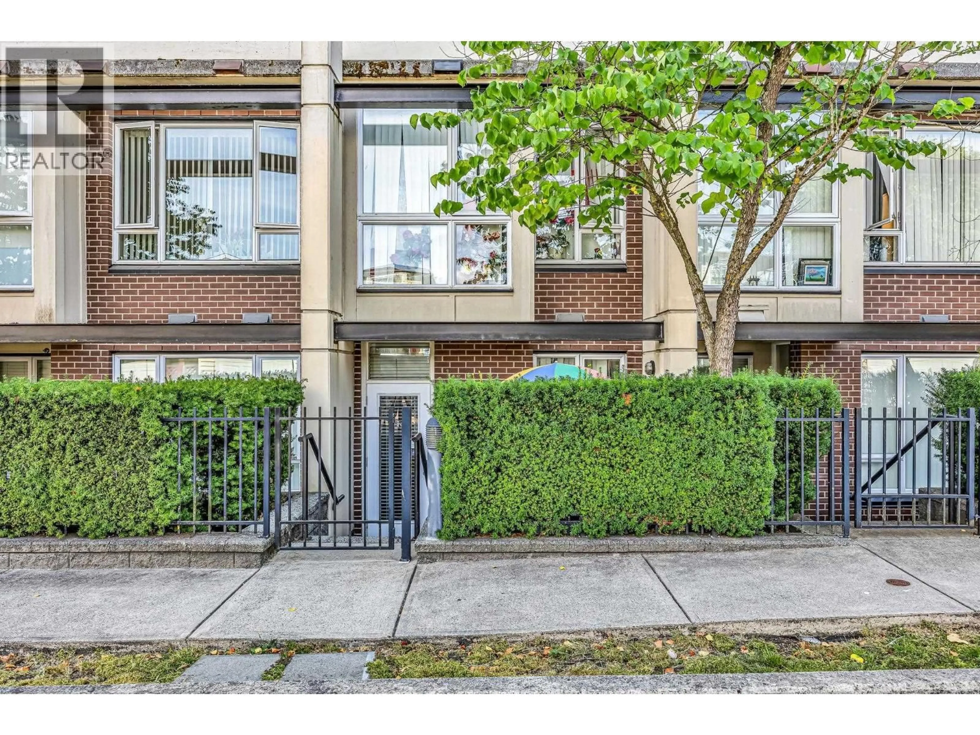 Unknown for 55 - 2239 KINGSWAY, Vancouver British Columbia V5N0E5