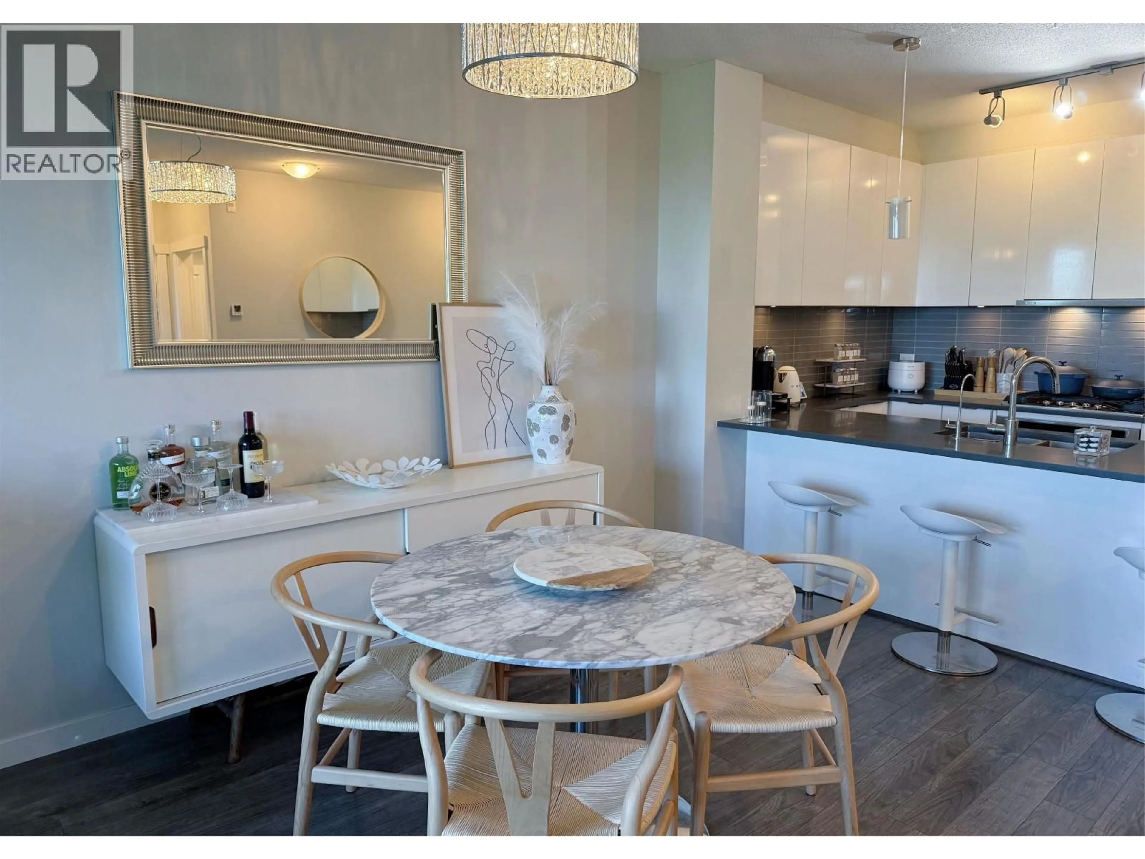 Unknown for 303 - 9399 ALEXANDRA ROAD, Richmond British Columbia V6X0L7