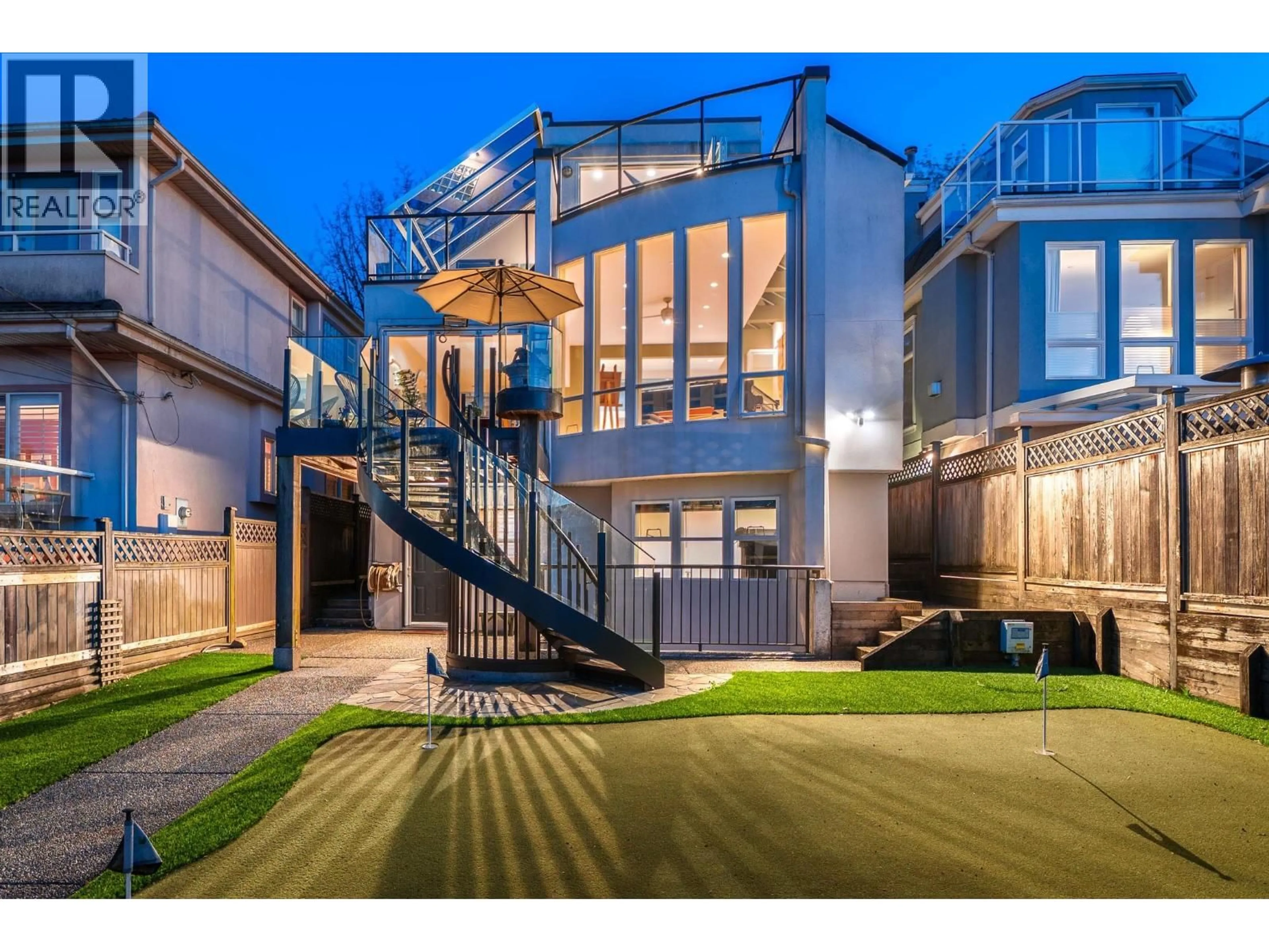 Unknown for 3113 27TH AVENUE, Vancouver British Columbia V6L1W6