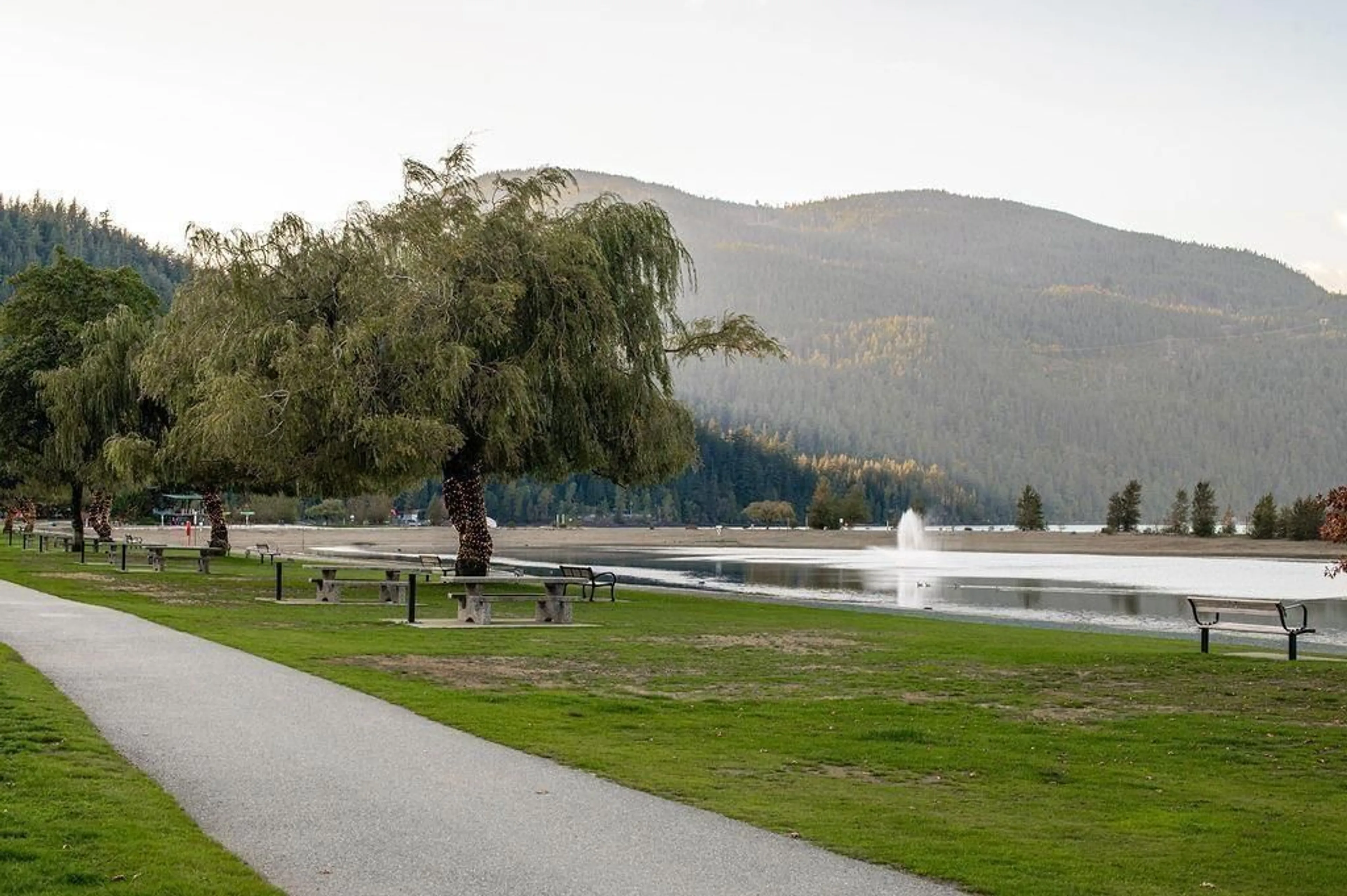 Blurry image for 9 - 450 ESPLANADE AVENUE, Harrison Hot Springs British Columbia V0M1K0