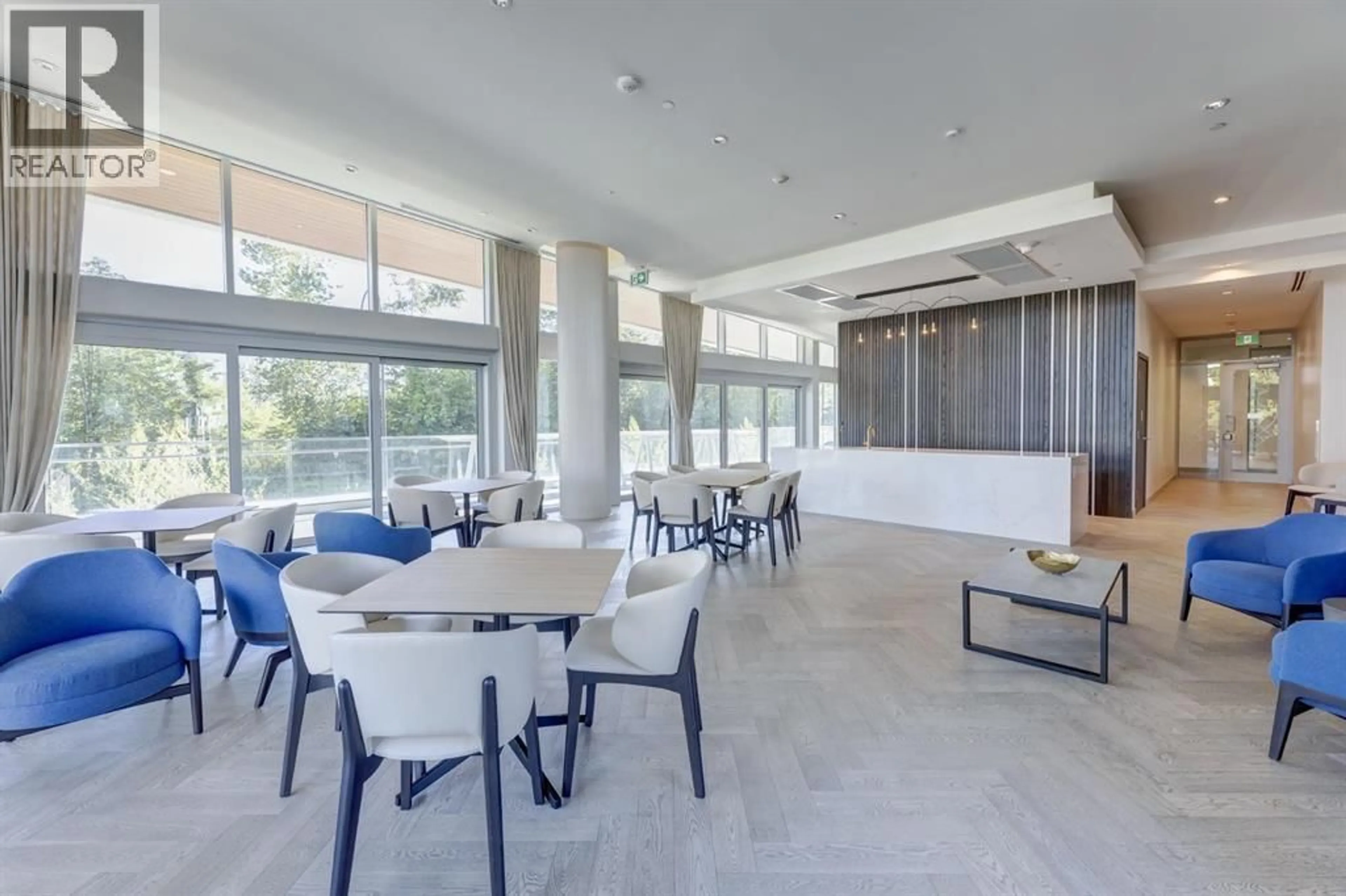 Lobby for 2207 - 200 KLAHANIE COURT, West Vancouver British Columbia V7P0E4