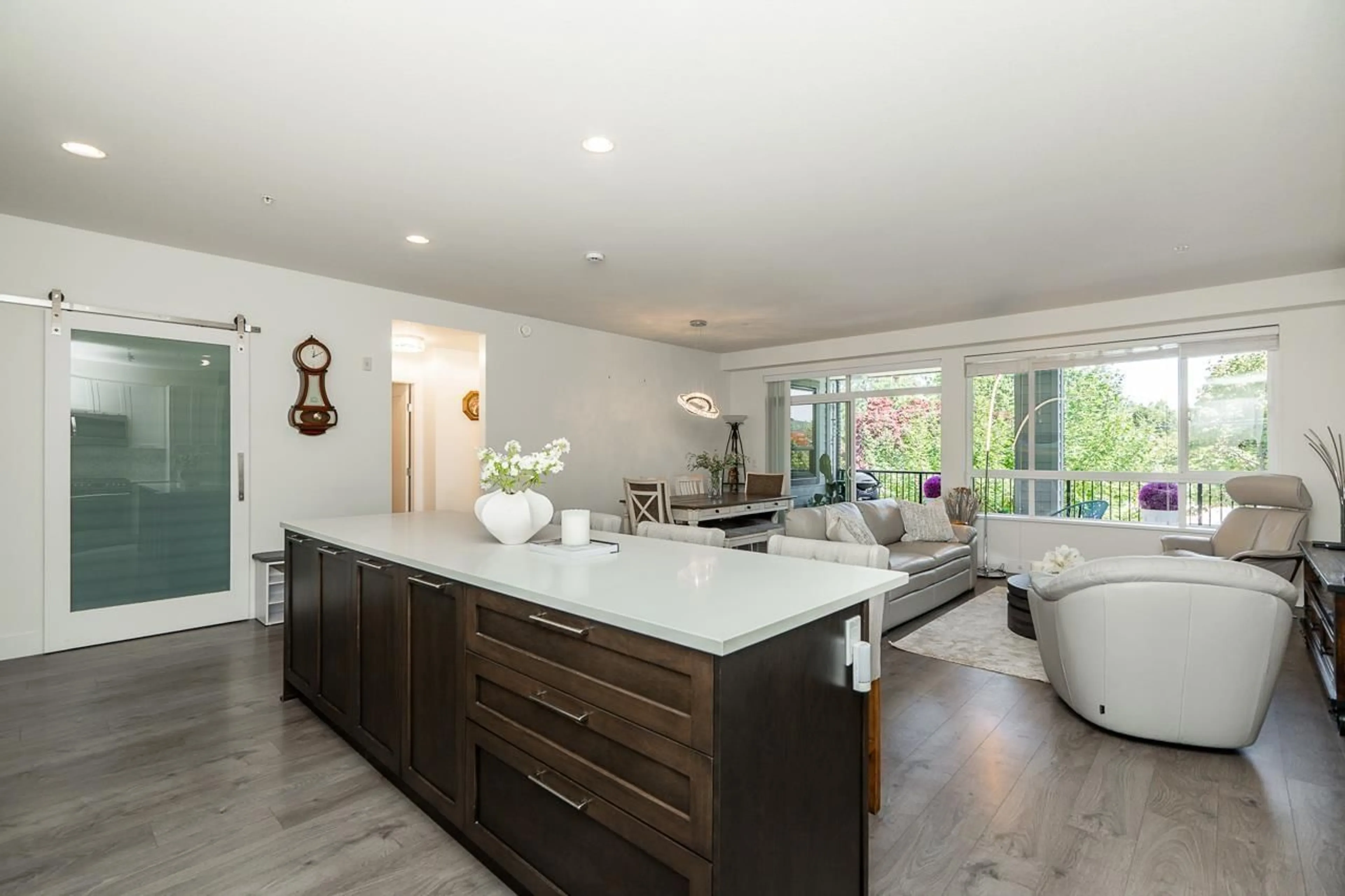 Open concept kitchen, unknown for 207 - 22087 49, Langley British Columbia V3A0K4