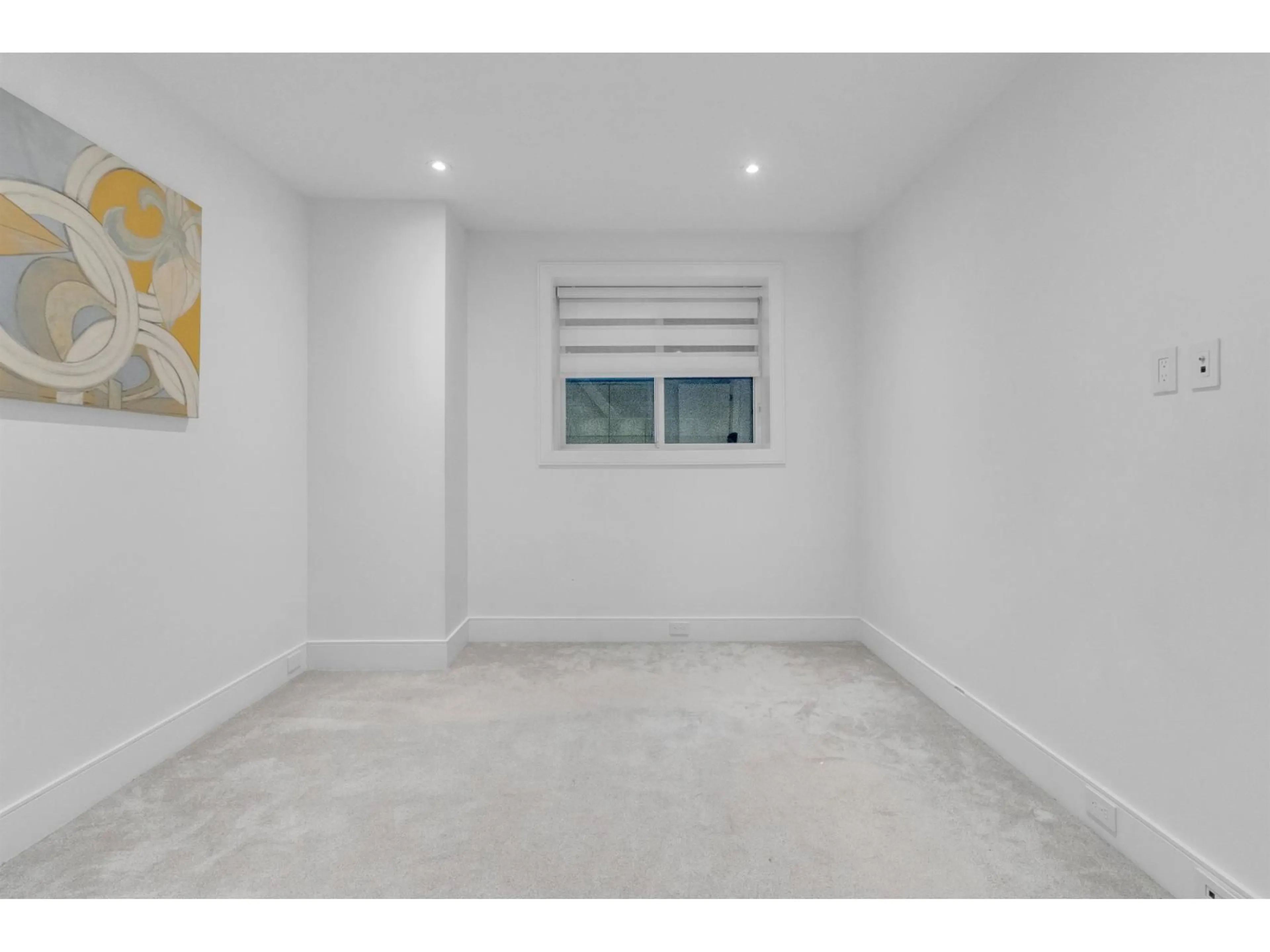 A pic of a room for 1440 MAPLE, White Rock British Columbia V4B4N2
