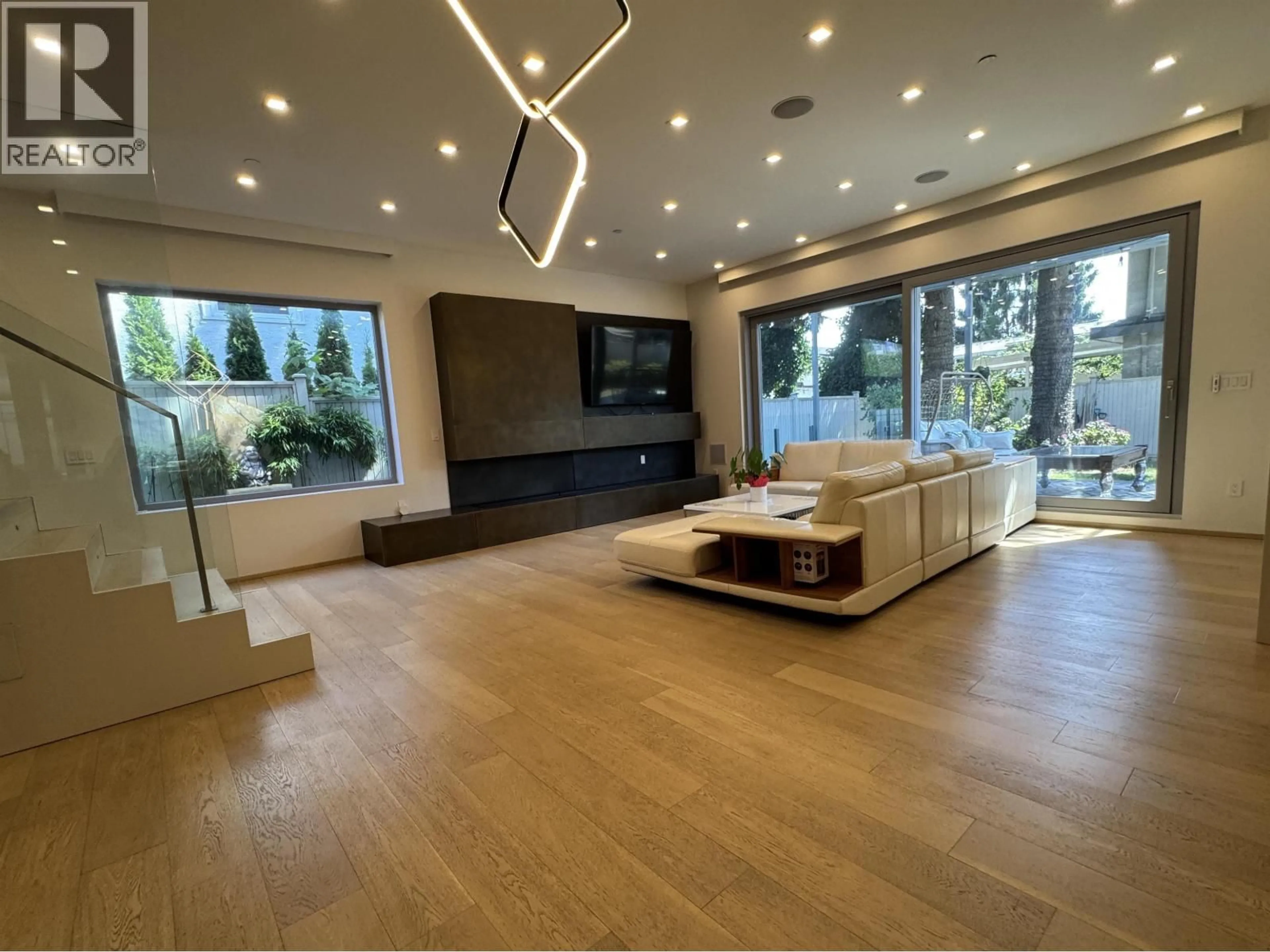 Unknown for 1076 PARK DRIVE, Vancouver British Columbia V6P2J5
