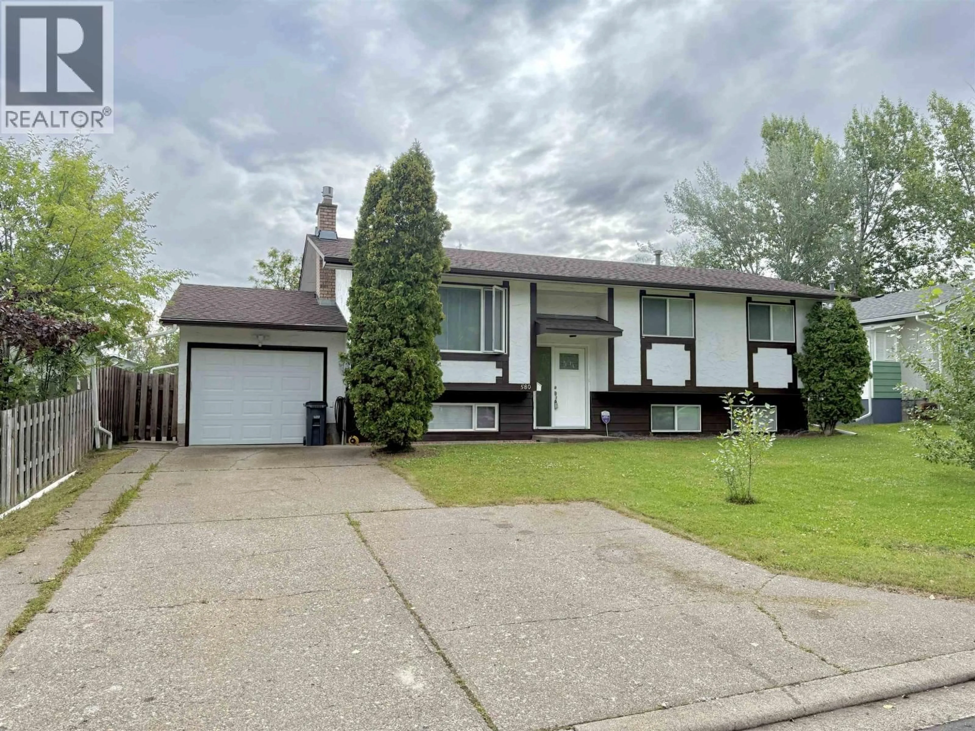 Home with vinyl exterior material, street for 580 WOLVERINE STREET, Prince George British Columbia V2M5M2