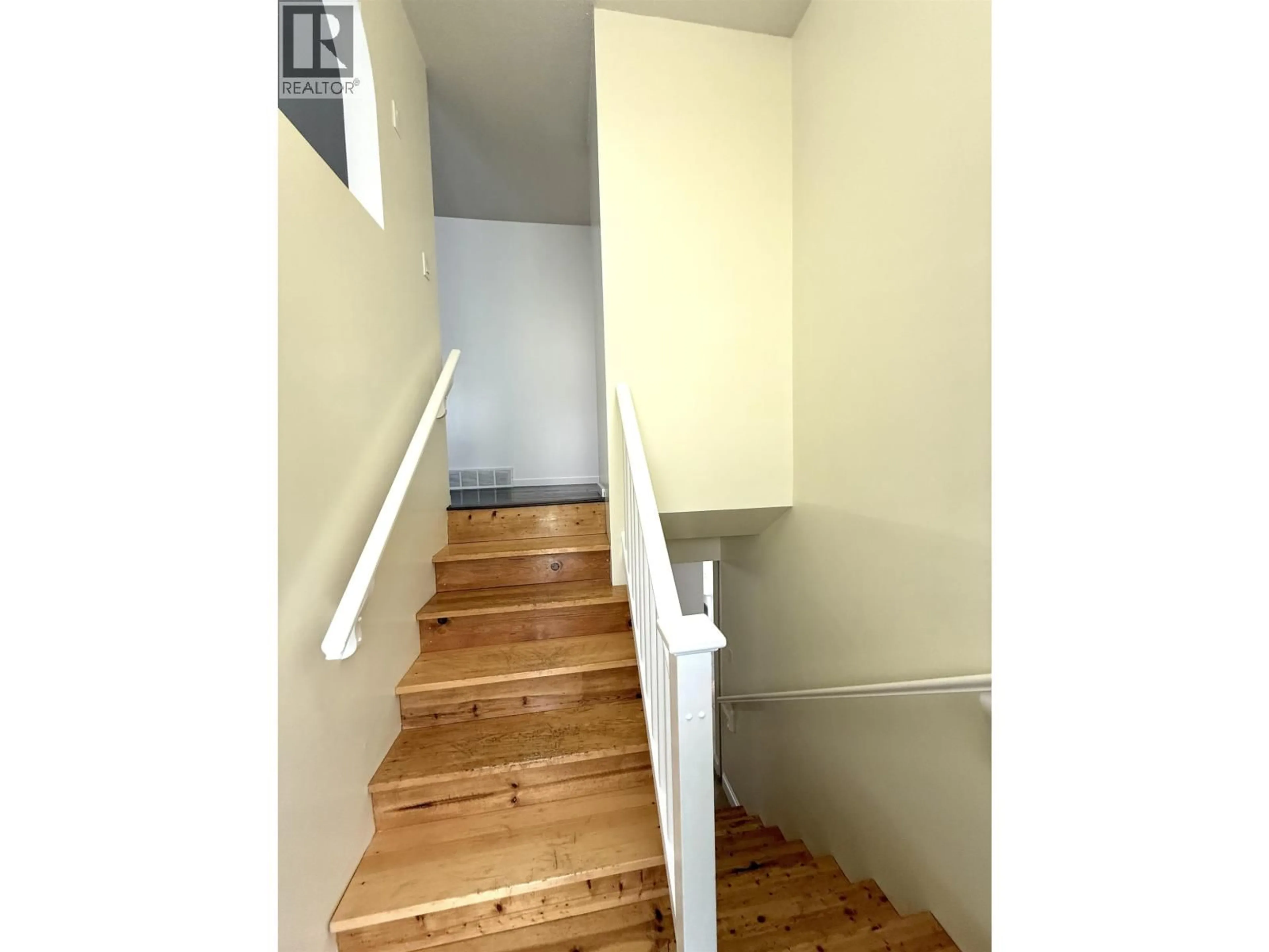 Stairs for 580 WOLVERINE STREET, Prince George British Columbia V2M5M2