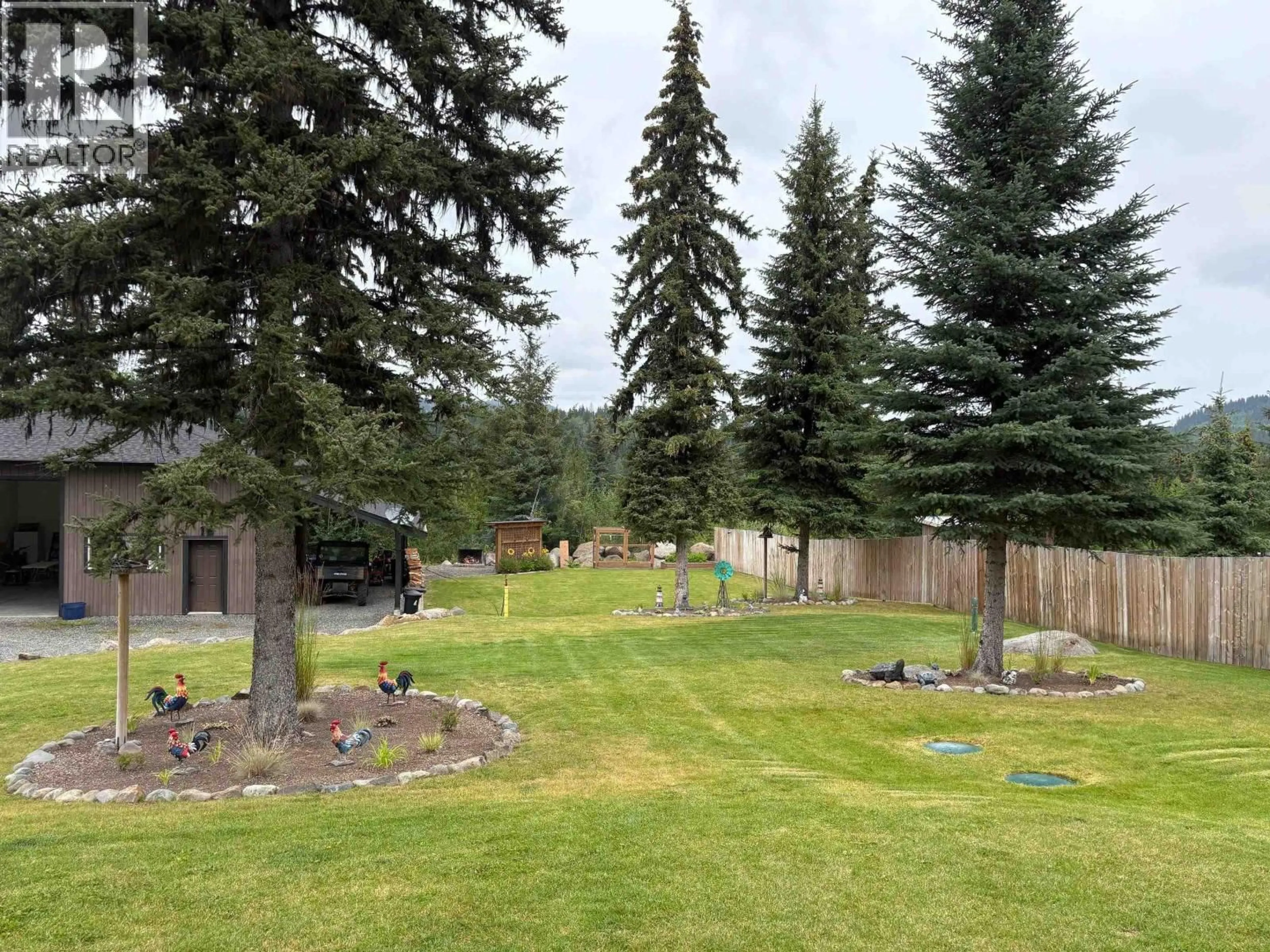A pic from outside/outdoor area/front of a property/back of a property/a pic from drone, mountain view for 7463 GAUTHIER ROAD, Deka Lake / Sulphurous / Hathaway Lakes British Columbia V0K1X3