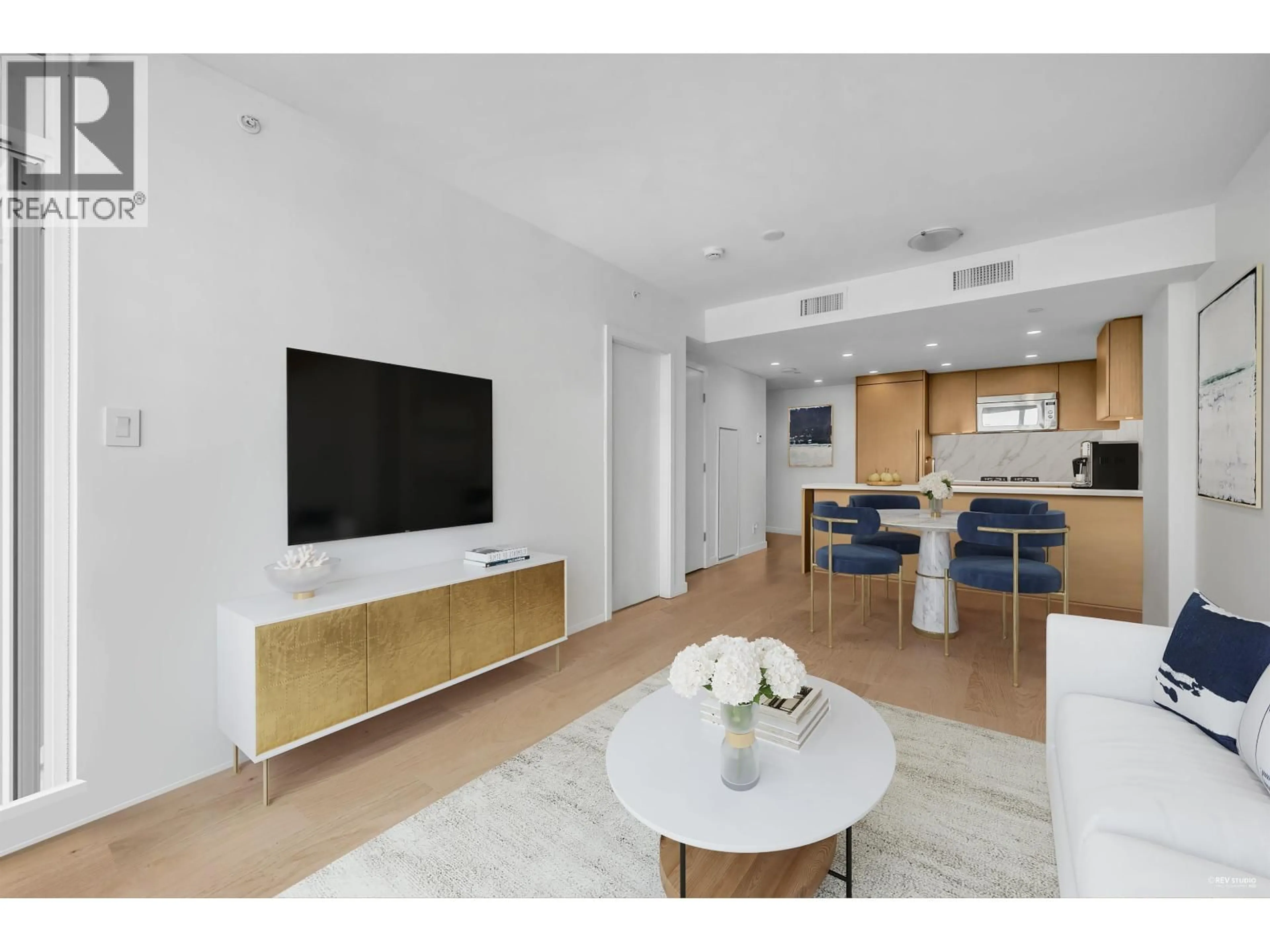A pic of a room for 2101 - 125 14TH STREET, North Vancouver British Columbia V7L0E6