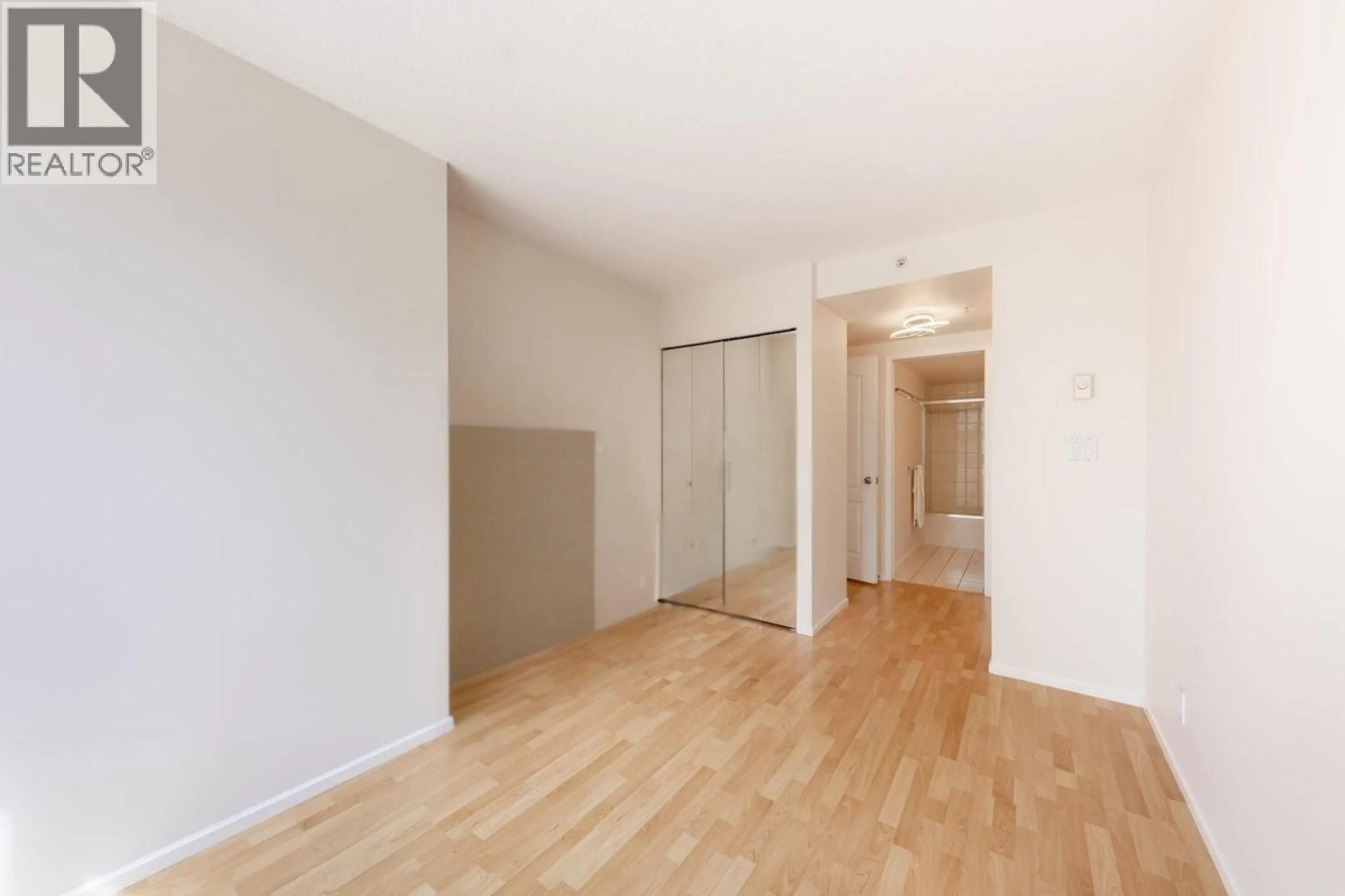 A pic of a room for 605 - 7995 WESTMINSTER HIGHWAY, Richmond British Columbia V6X3Y5