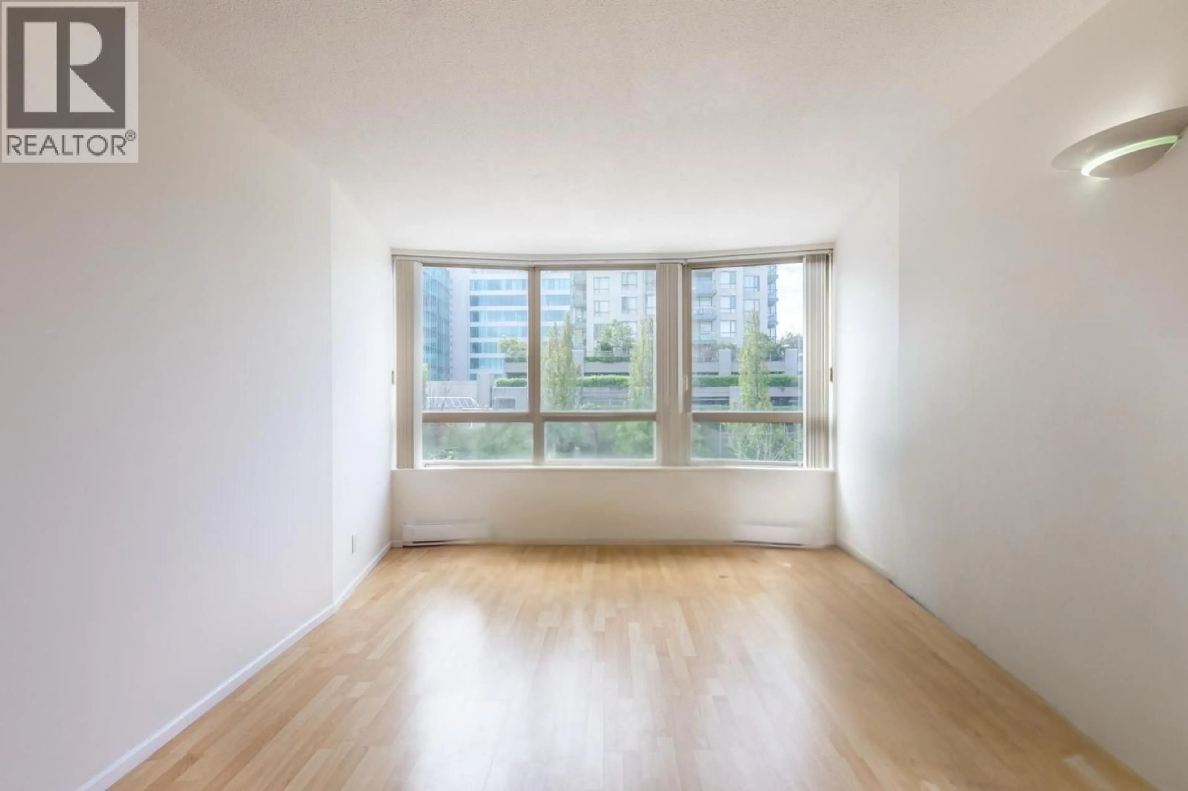 A pic of a room for 605 - 7995 WESTMINSTER HIGHWAY, Richmond British Columbia V6X3Y5