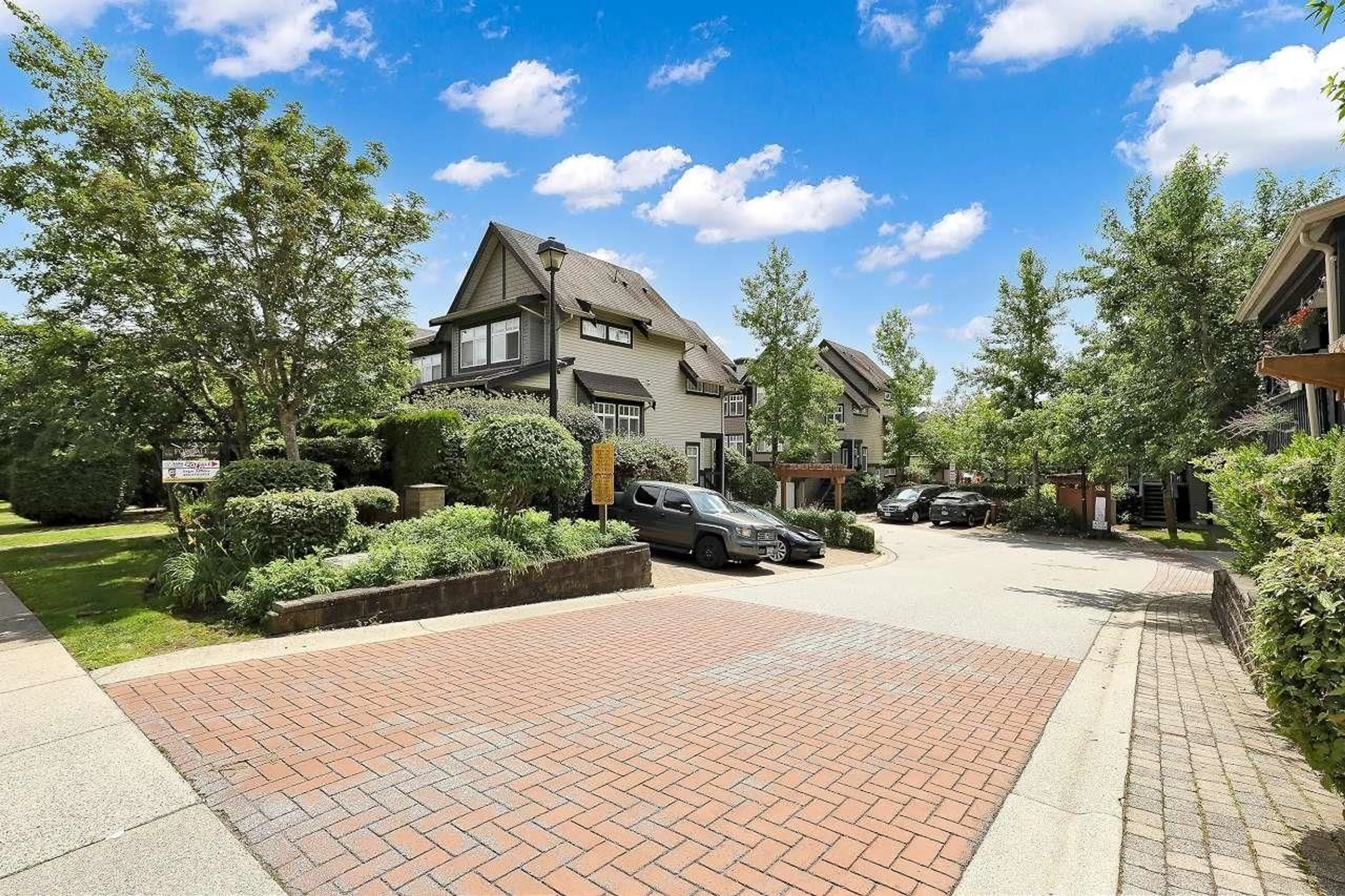 Patio, street for 20 - 19448 68 AVENUE, Surrey British Columbia V4N5V5