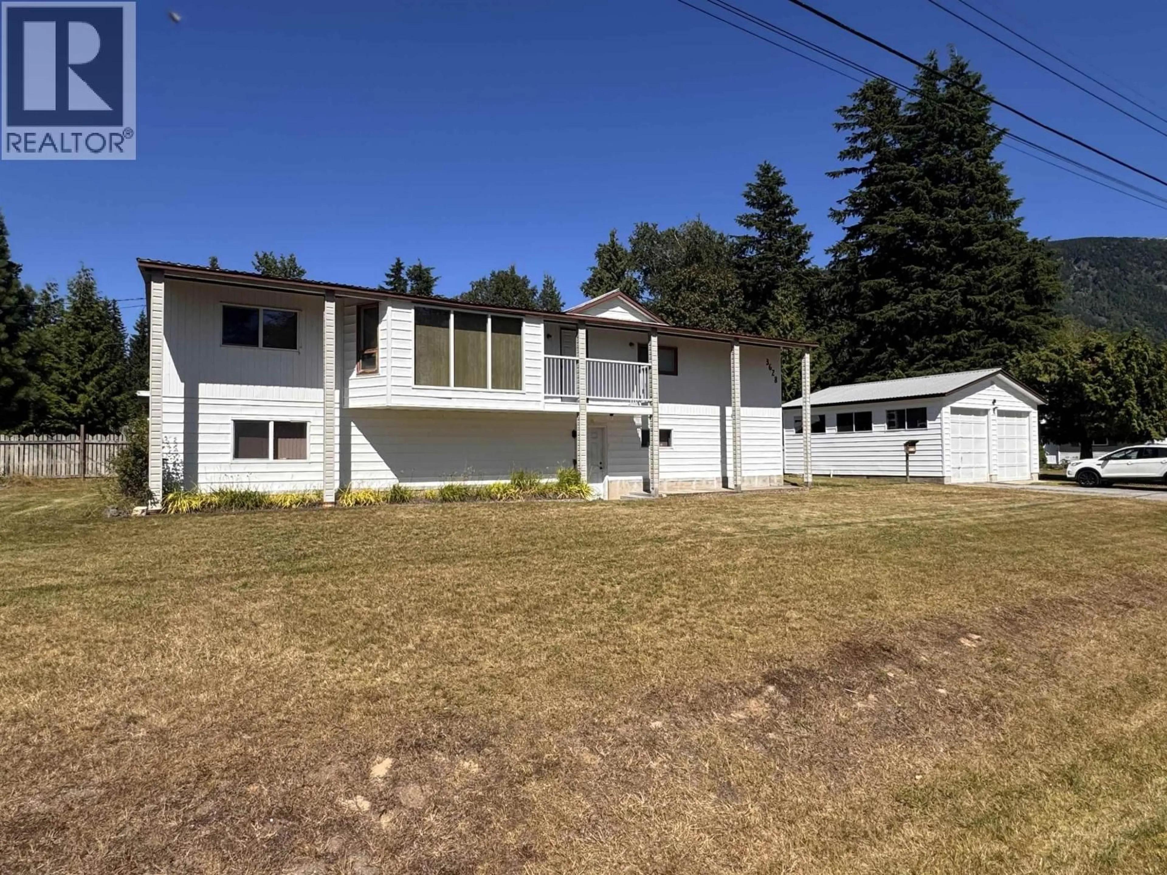 A pic from outside/outdoor area/front of a property/back of a property/a pic from drone, unknown for 3628 ALDER AVENUE, Terrace British Columbia V8G5C3