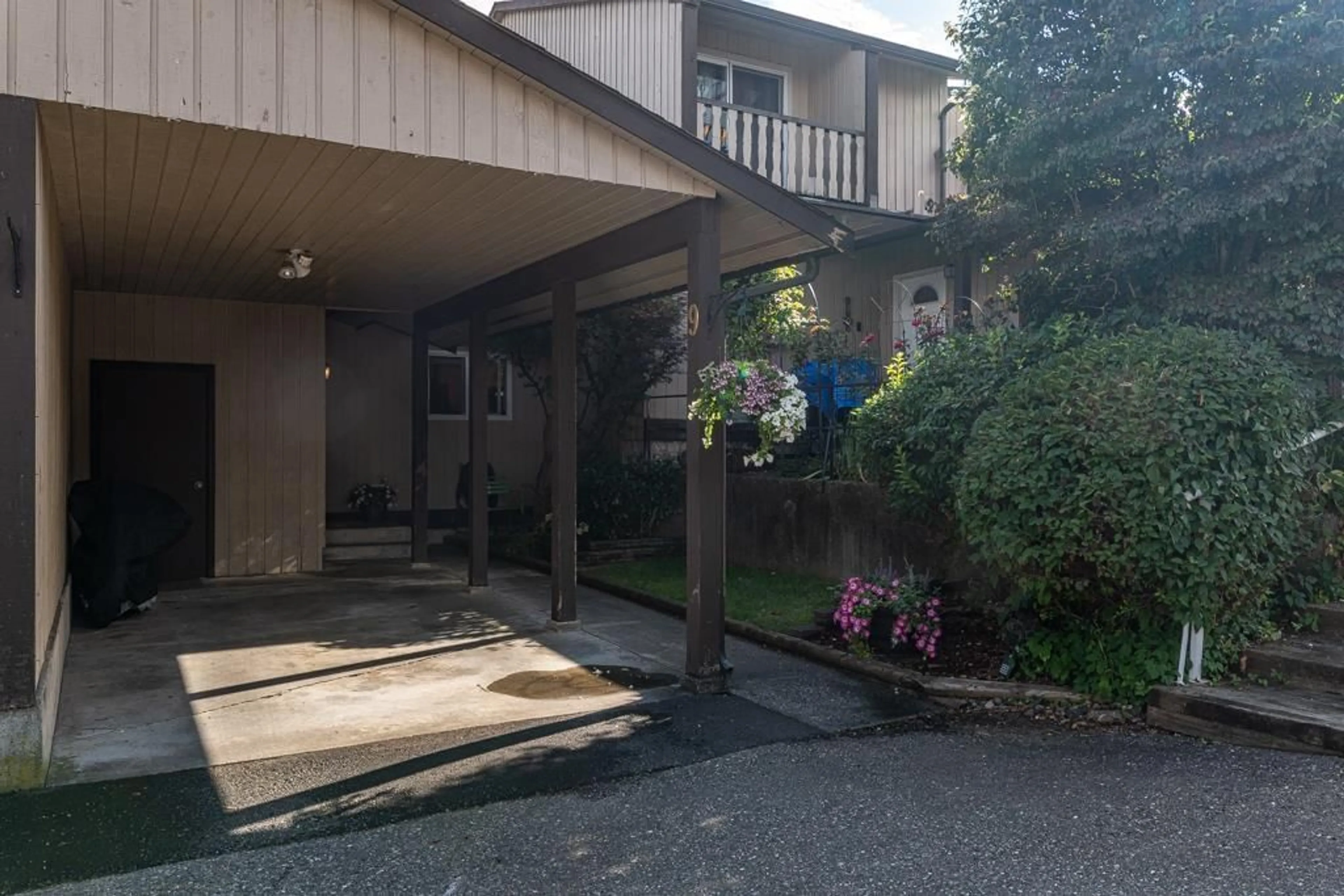 Unknown for 9 - 32870 BEVAN, Abbotsford British Columbia V2S6R3