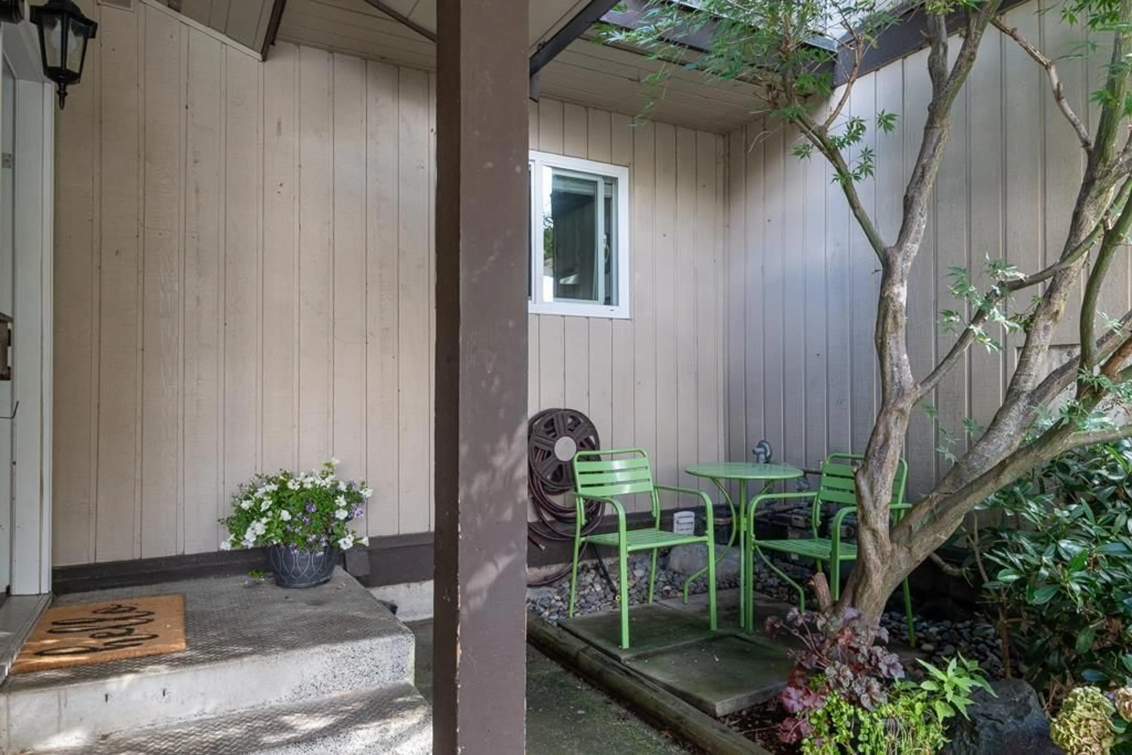 Patio, street for 9 - 32870 BEVAN, Abbotsford British Columbia V2S6R3