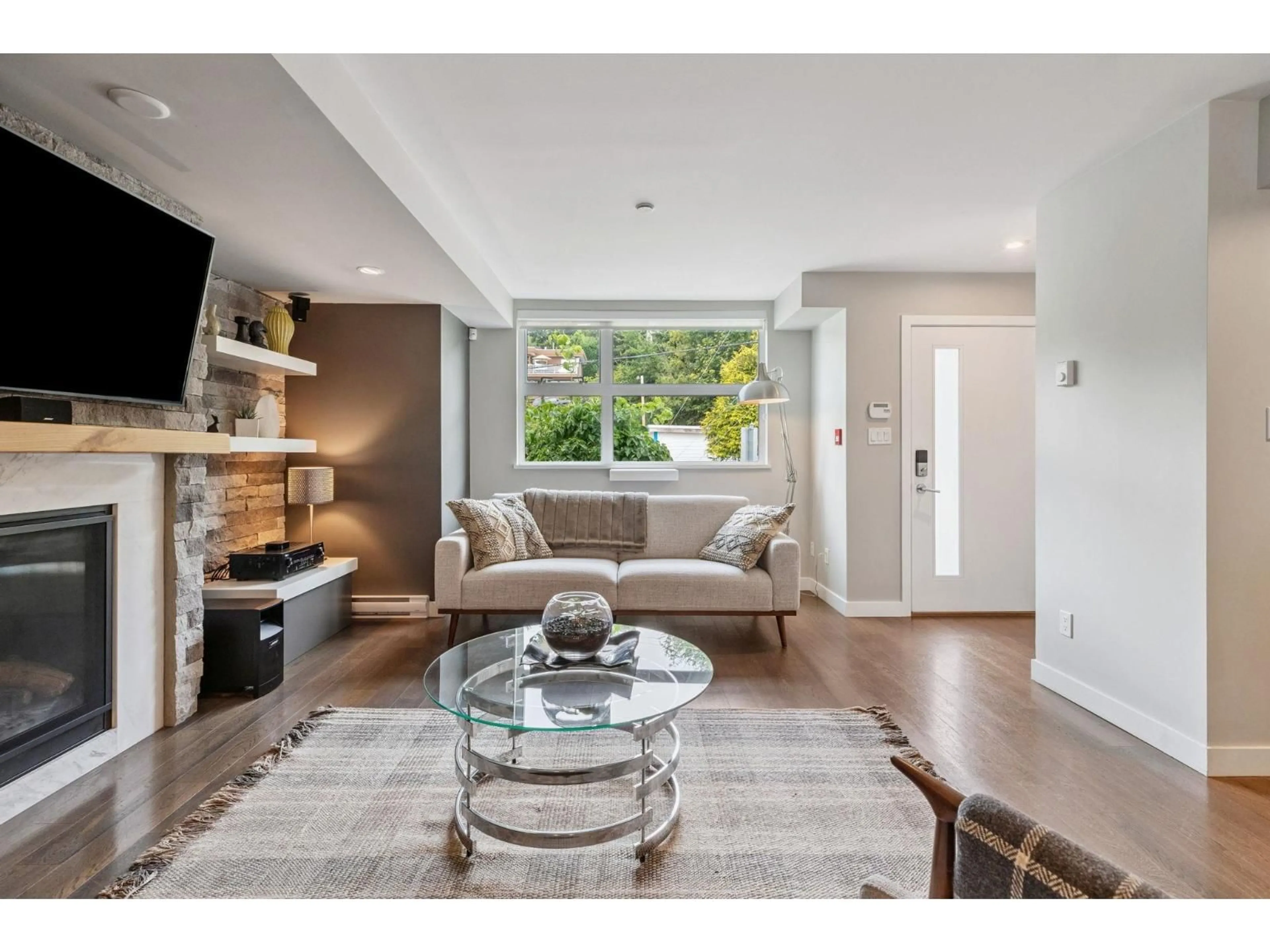 Living room with furniture, unknown for 1 - 14820 BUENA VISTA, White Rock British Columbia V4B0B3