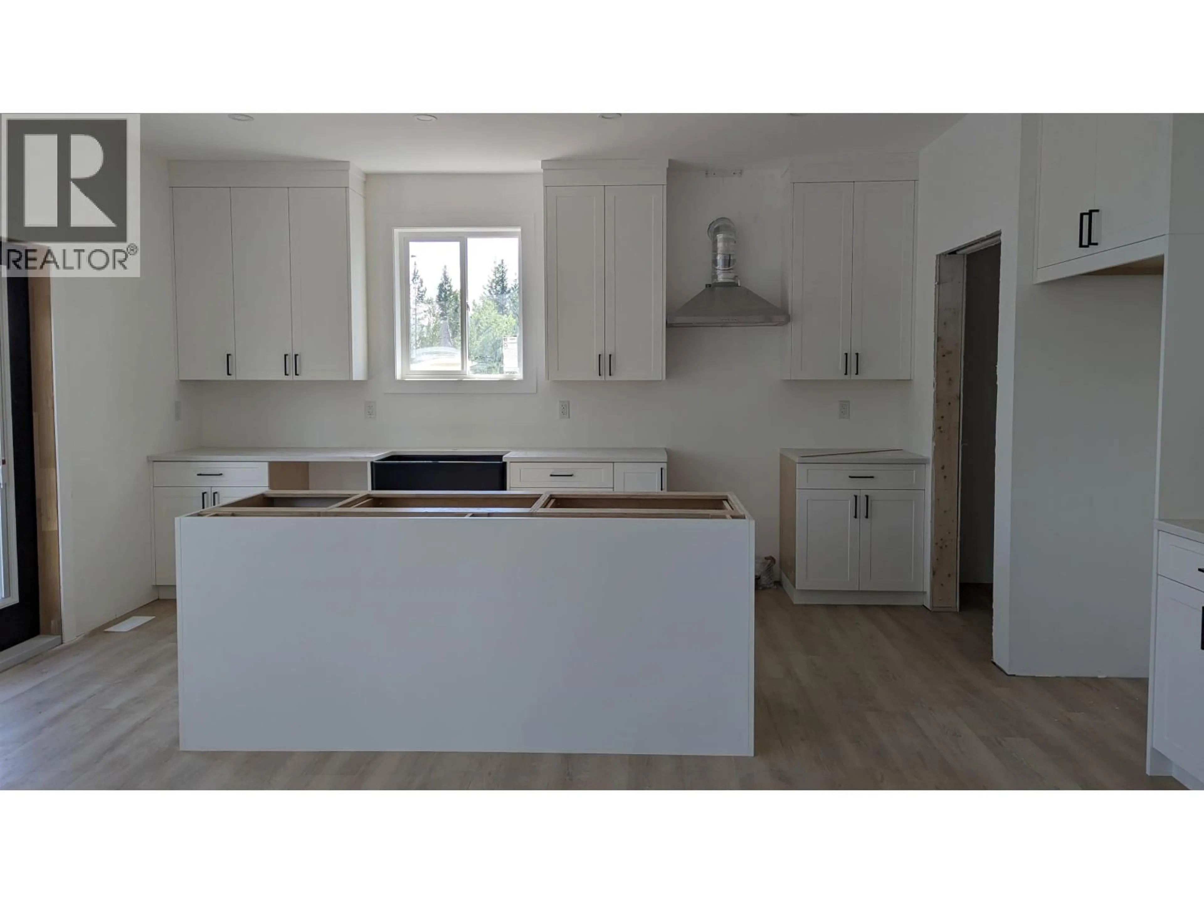Open concept kitchen, unknown for 160 - 4393 COWART ROAD, Prince George British Columbia V2N0H8