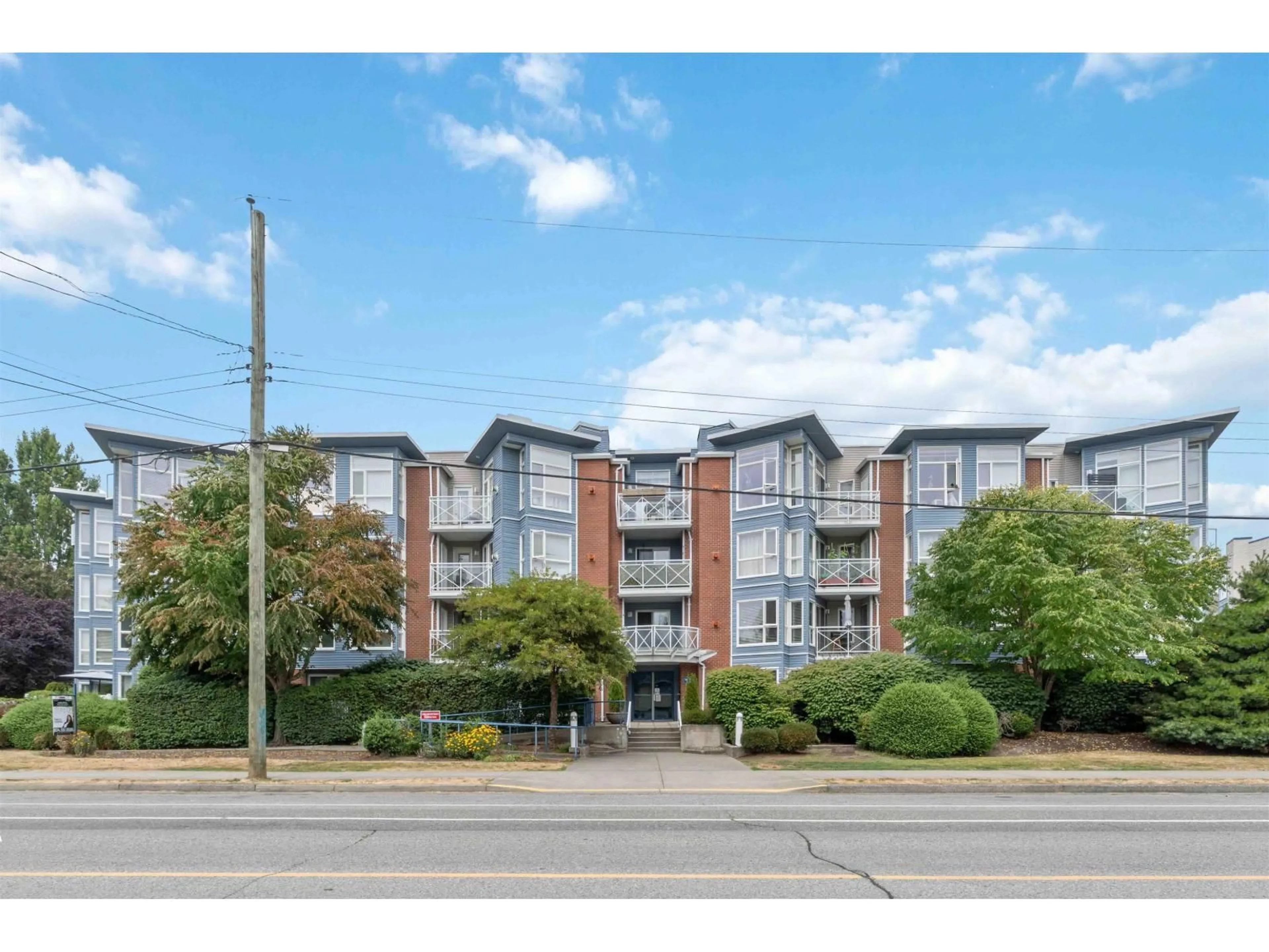Unknown for 307 - 20245 53, Langley British Columbia V3A3V2